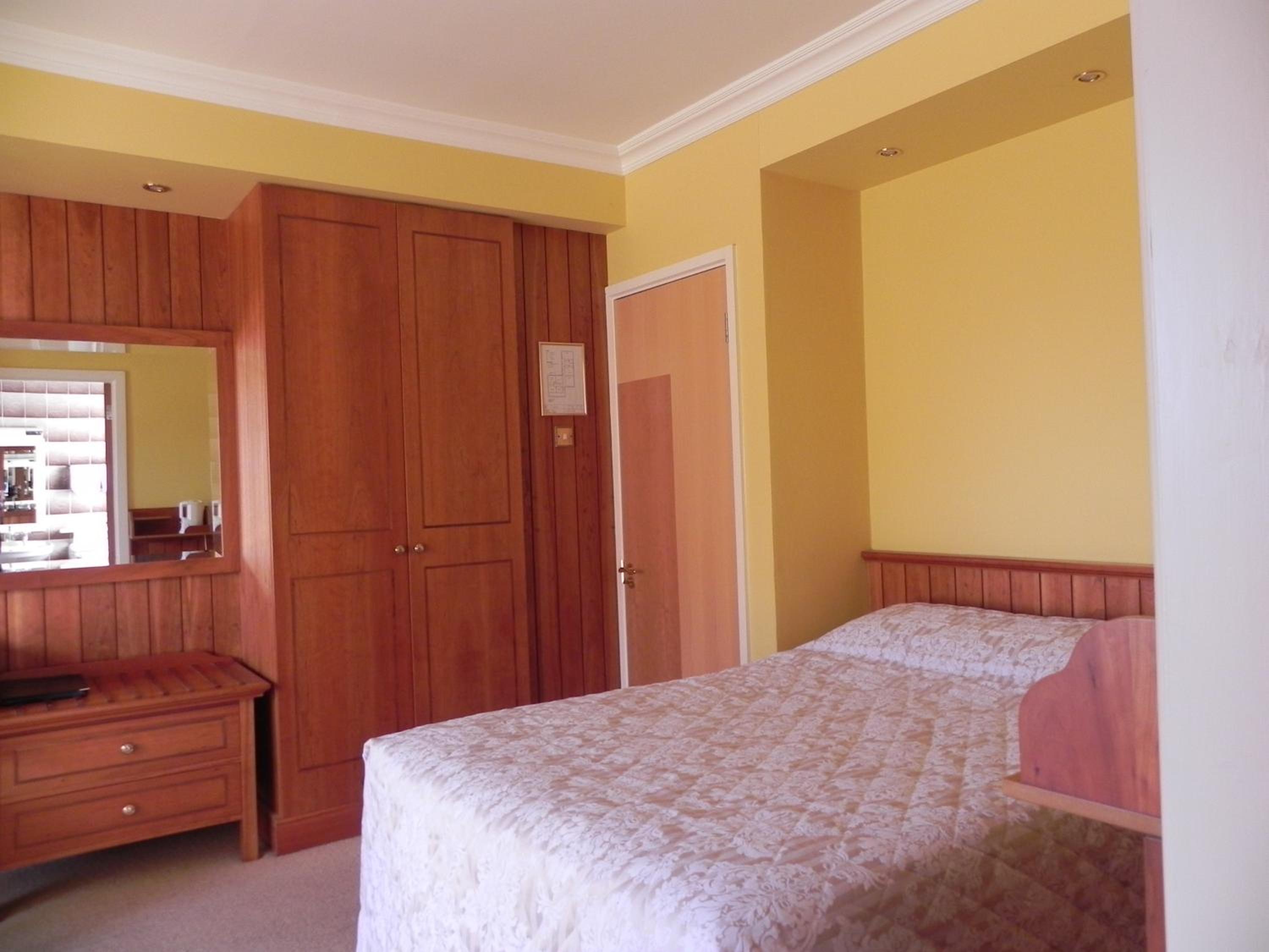 Triple Room with Shower
