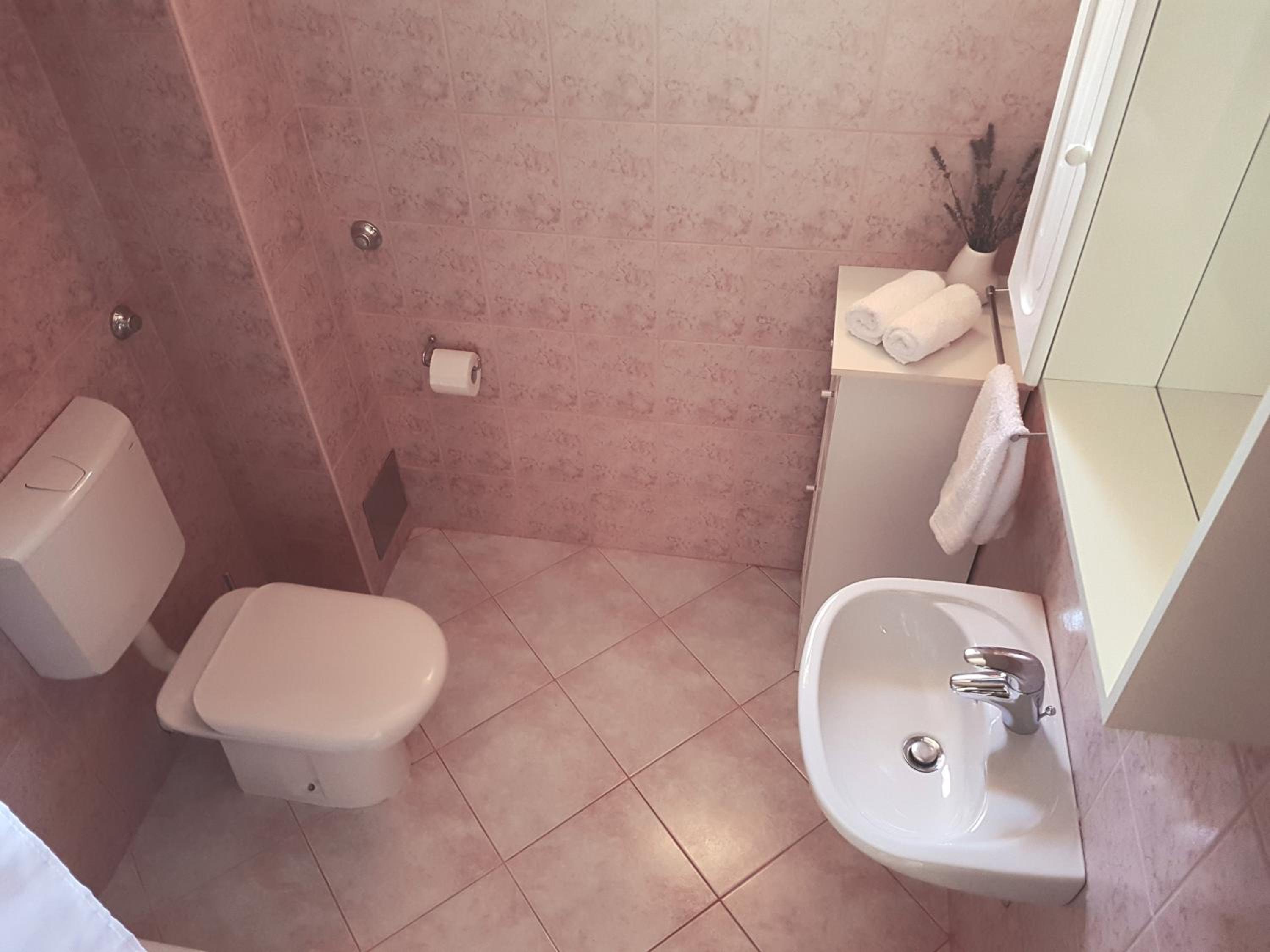 Studio Apartment photo 3
