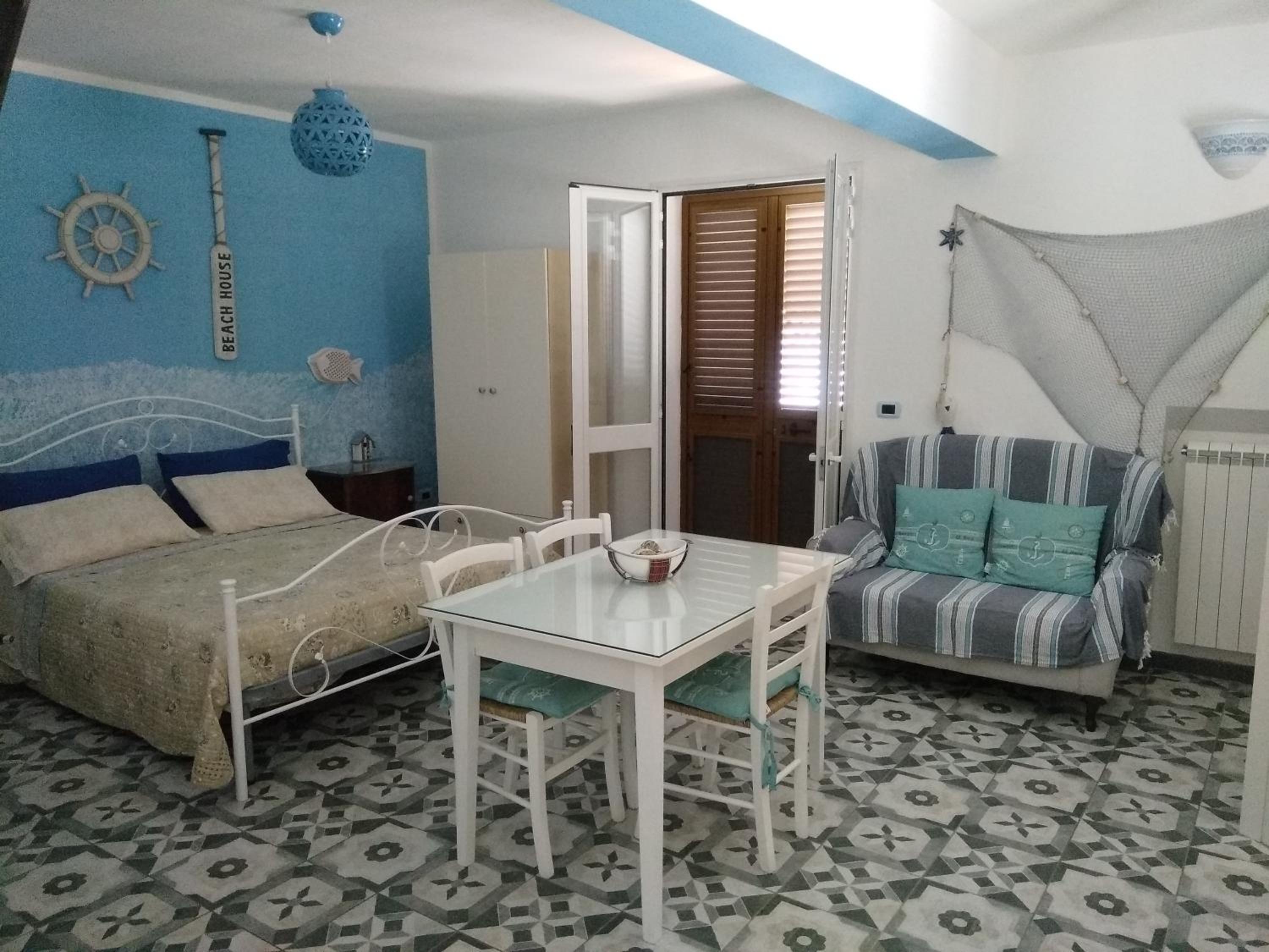 Studio with Sea View