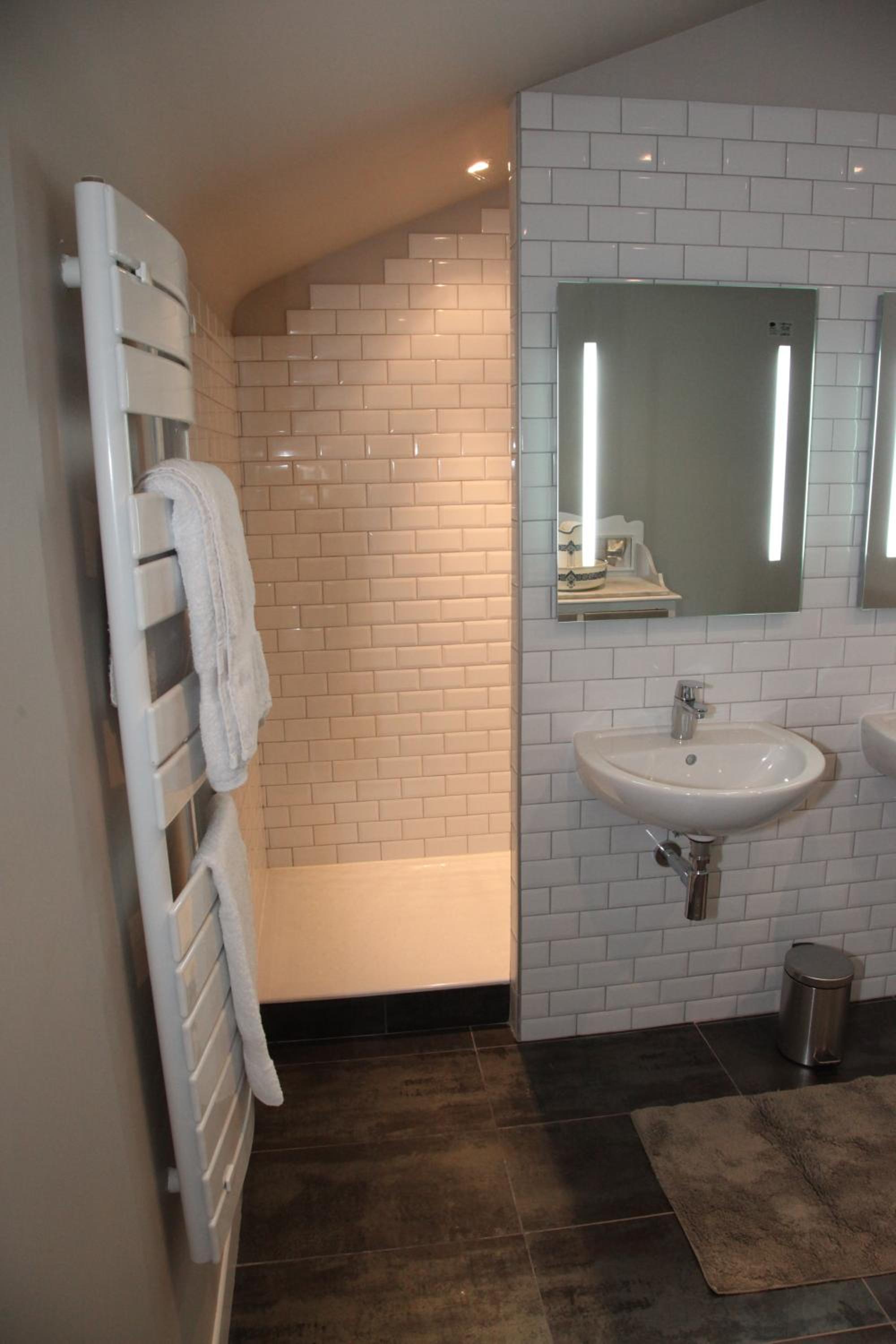 Double Room with Private Bathroom photo 3