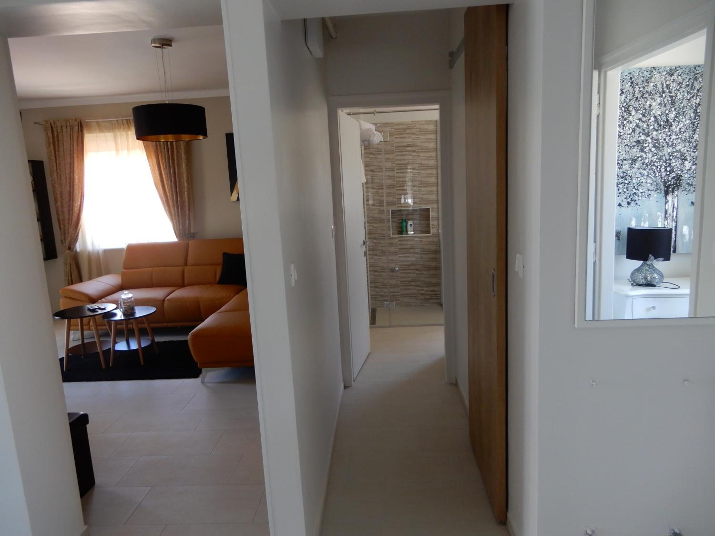 Two-Bedroom Apartment - Photo 8