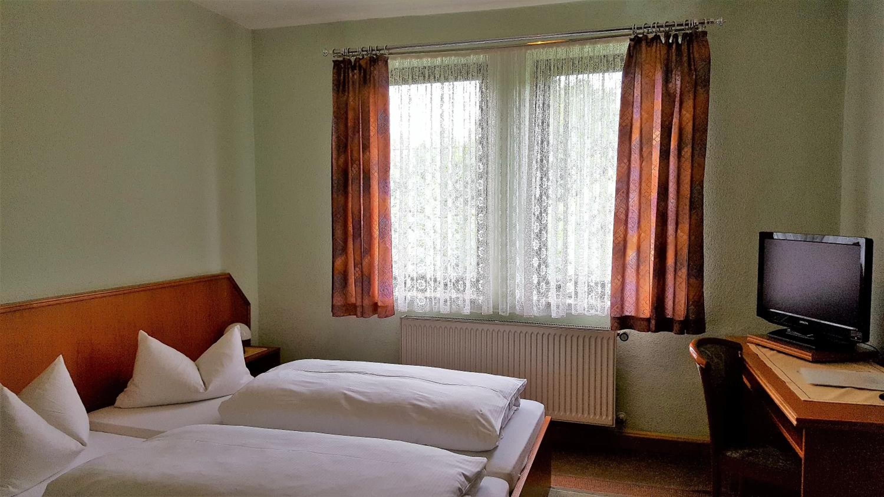 Double Room with Private Bathroom photo 1