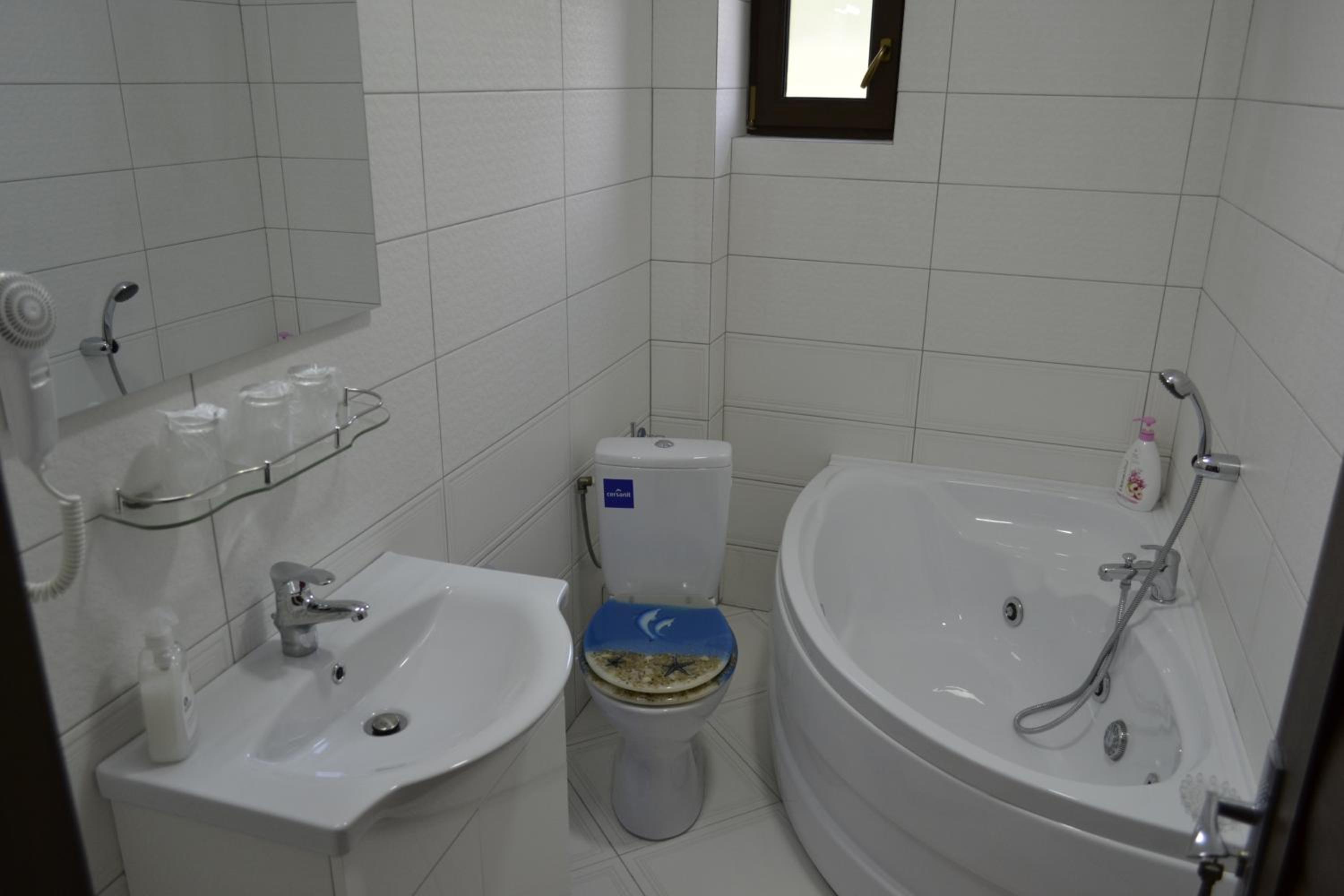 King Room with Spa Bath photo 2