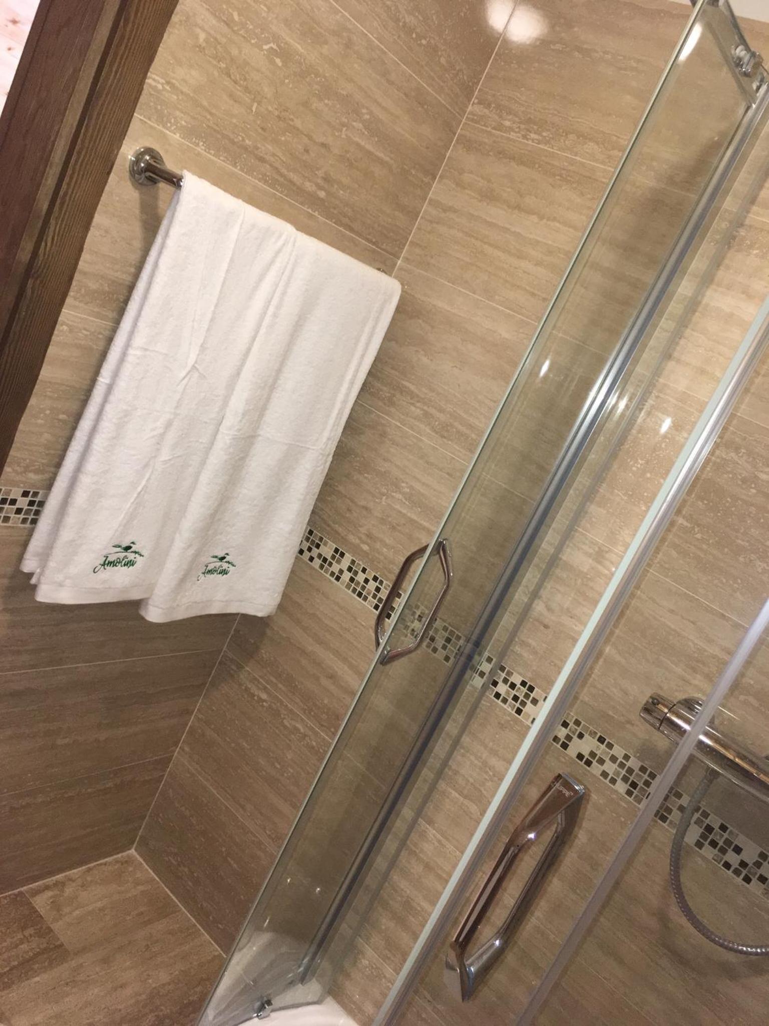 Deluxe King Room - Photo 1