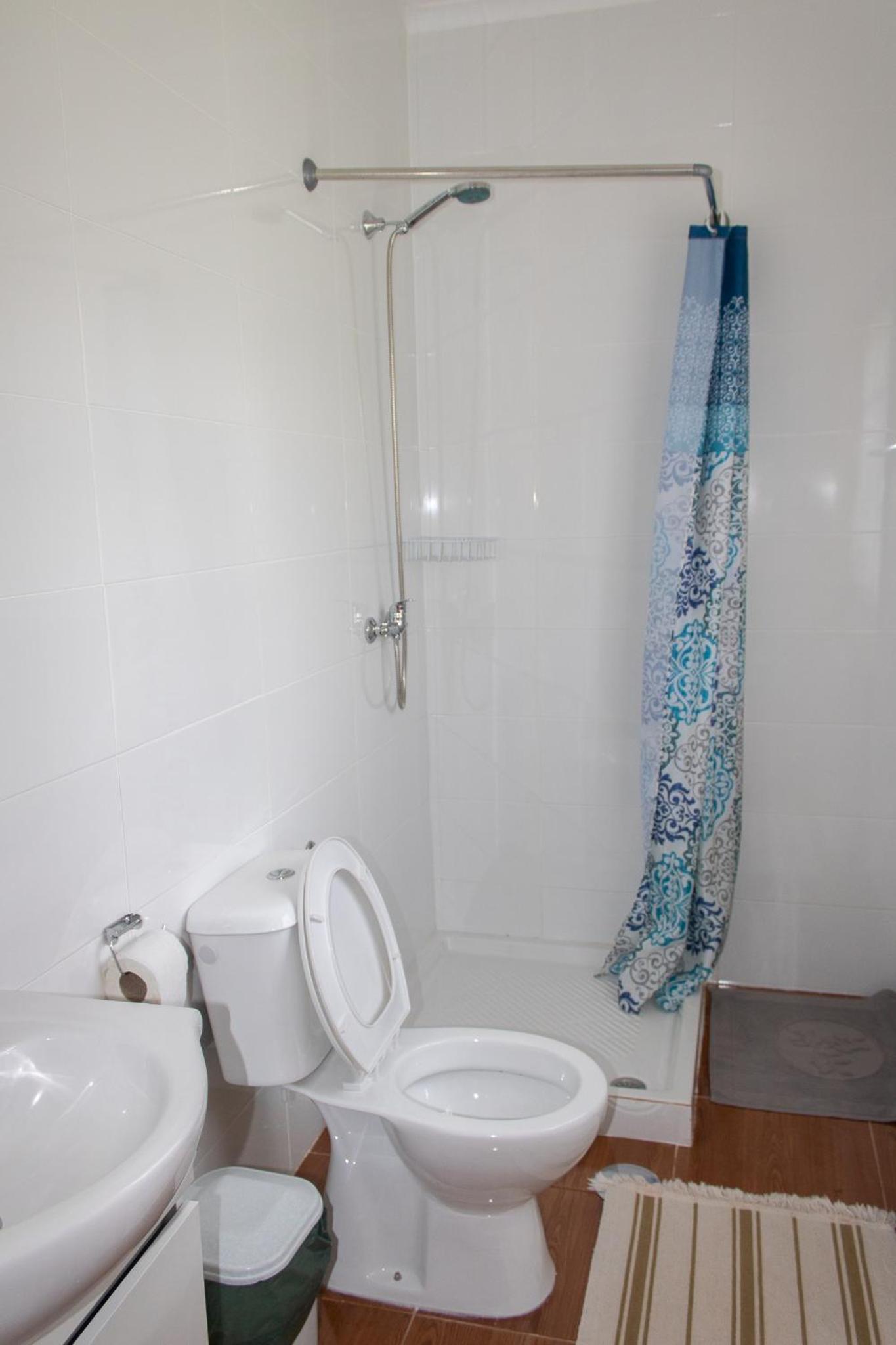 Family Room - Photo 4