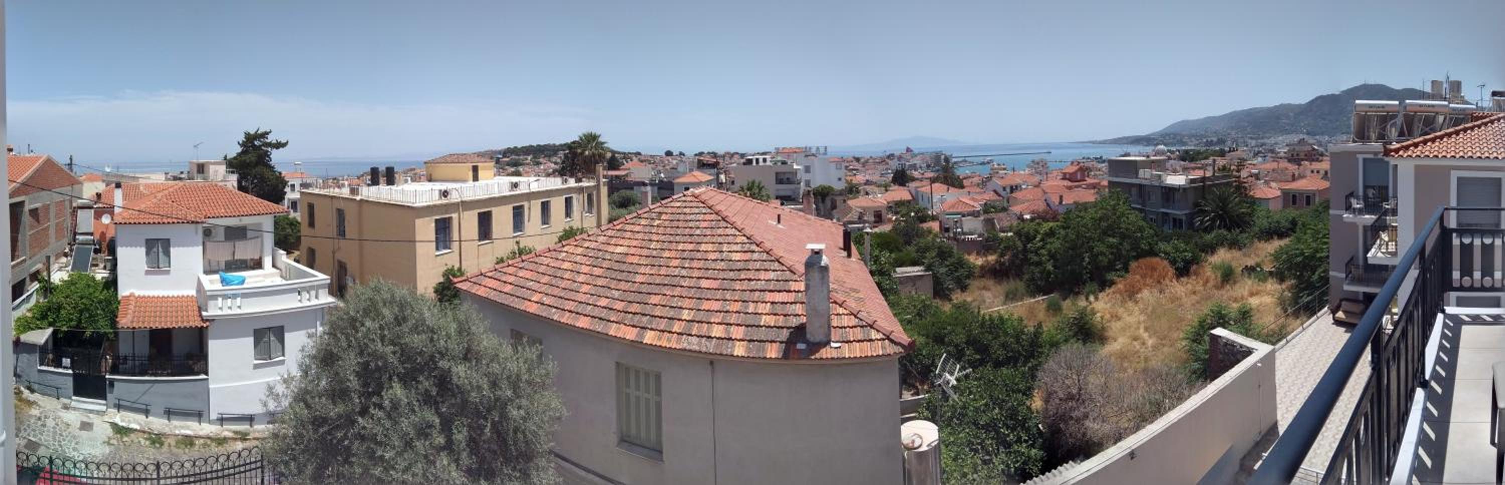 Double Room with Balcony - Photo 9