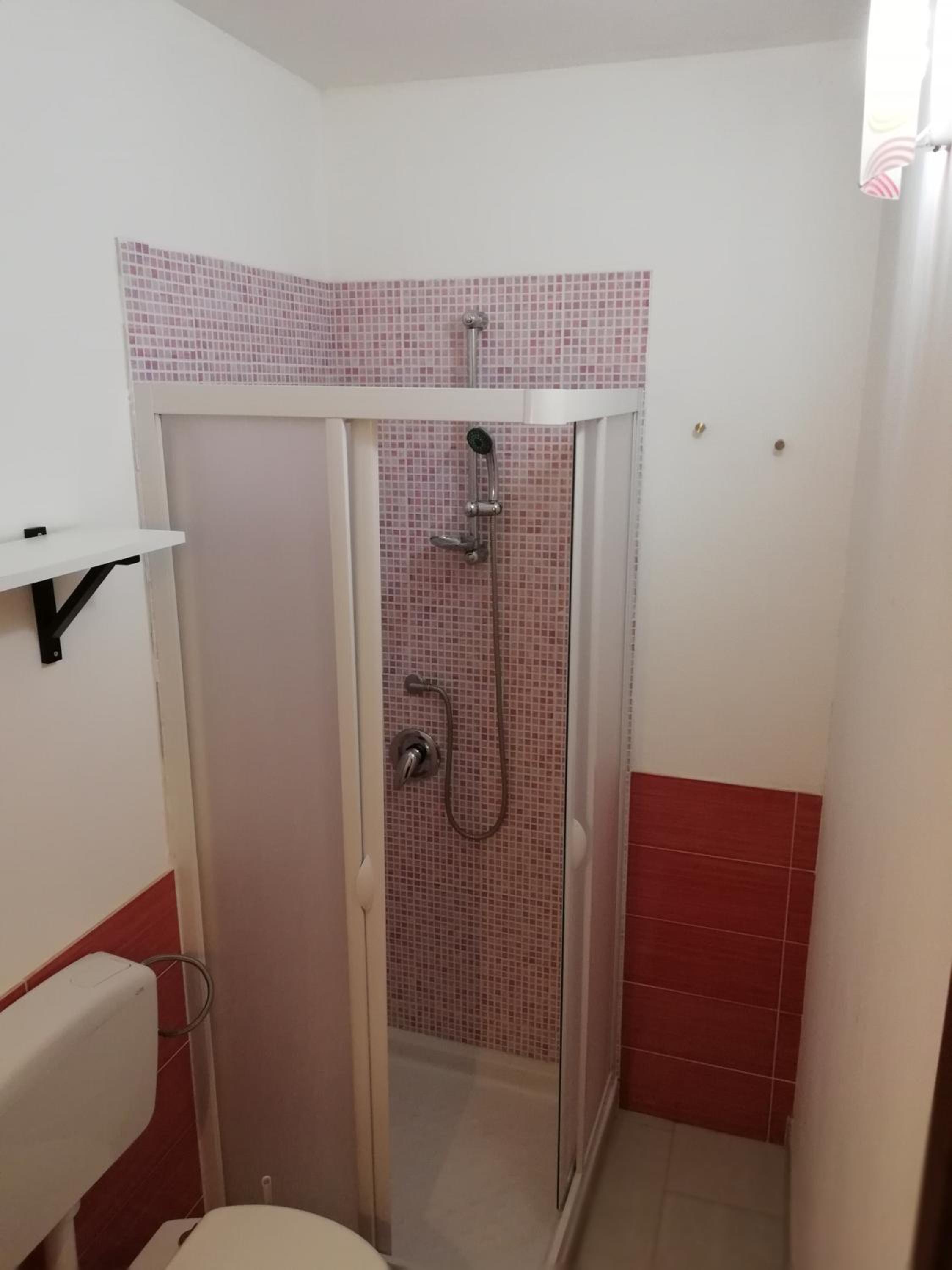 Comfort Quadruple Room - Photo 13