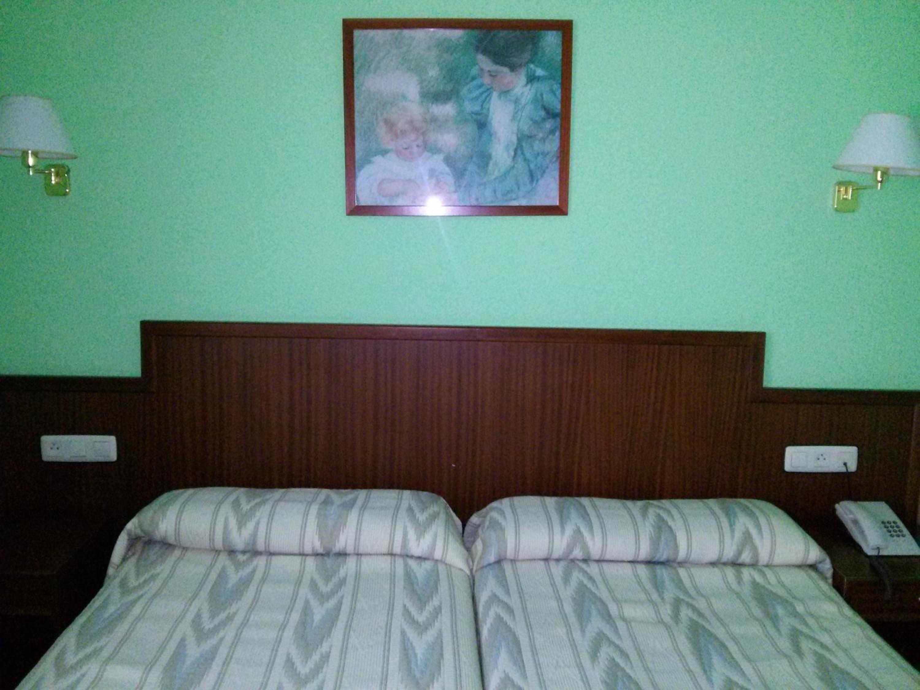 Double or Twin Room photo 1