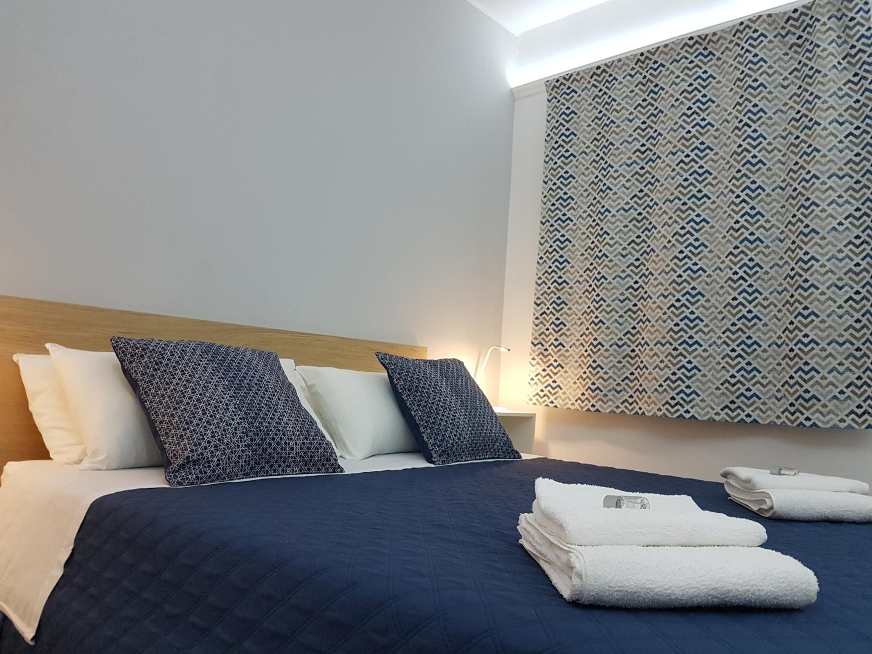 Double Room with Private Bathroom - Photo 3