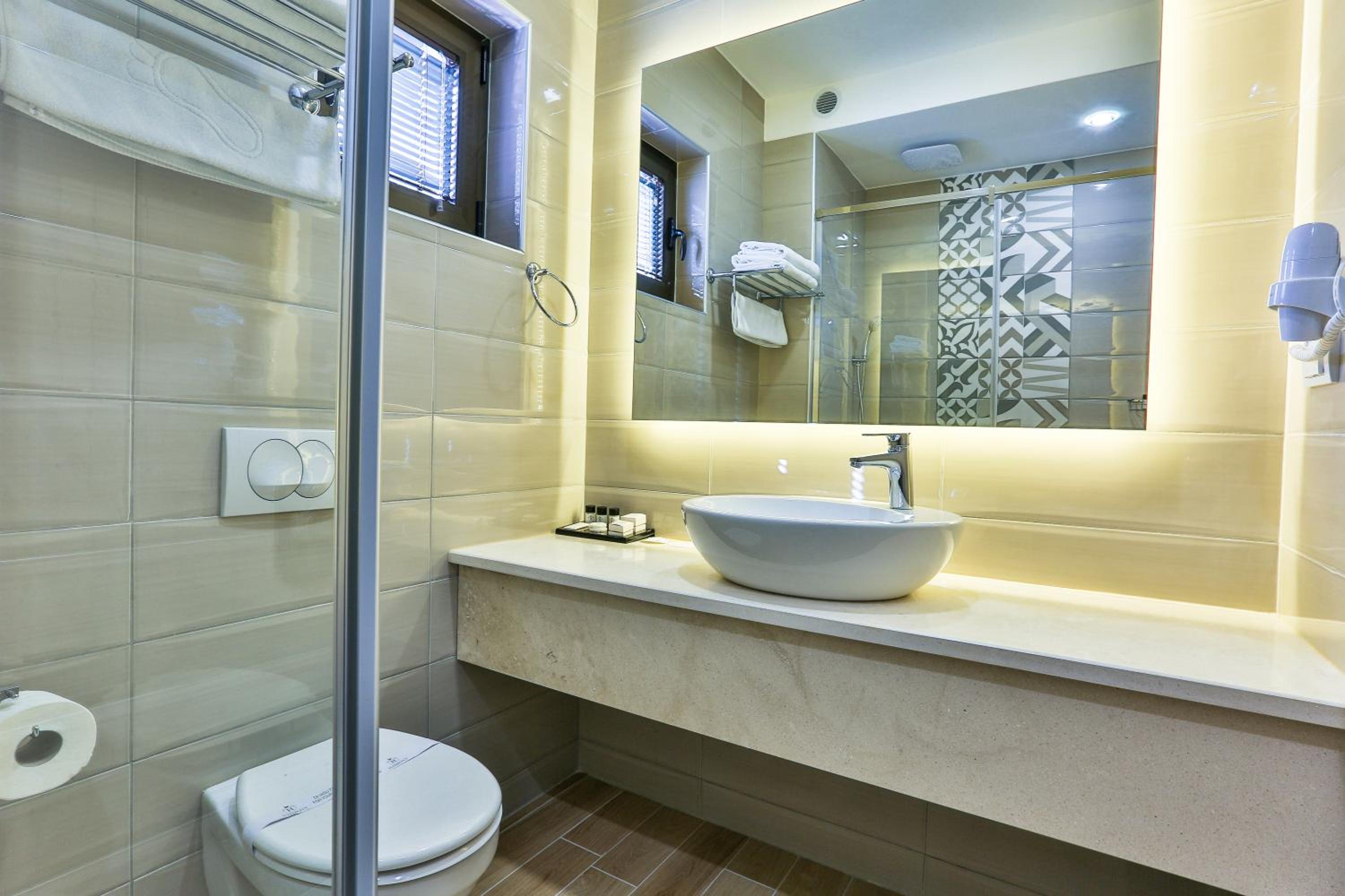 Special Offer - Double Room with Dinner and Drink Included photo 3
