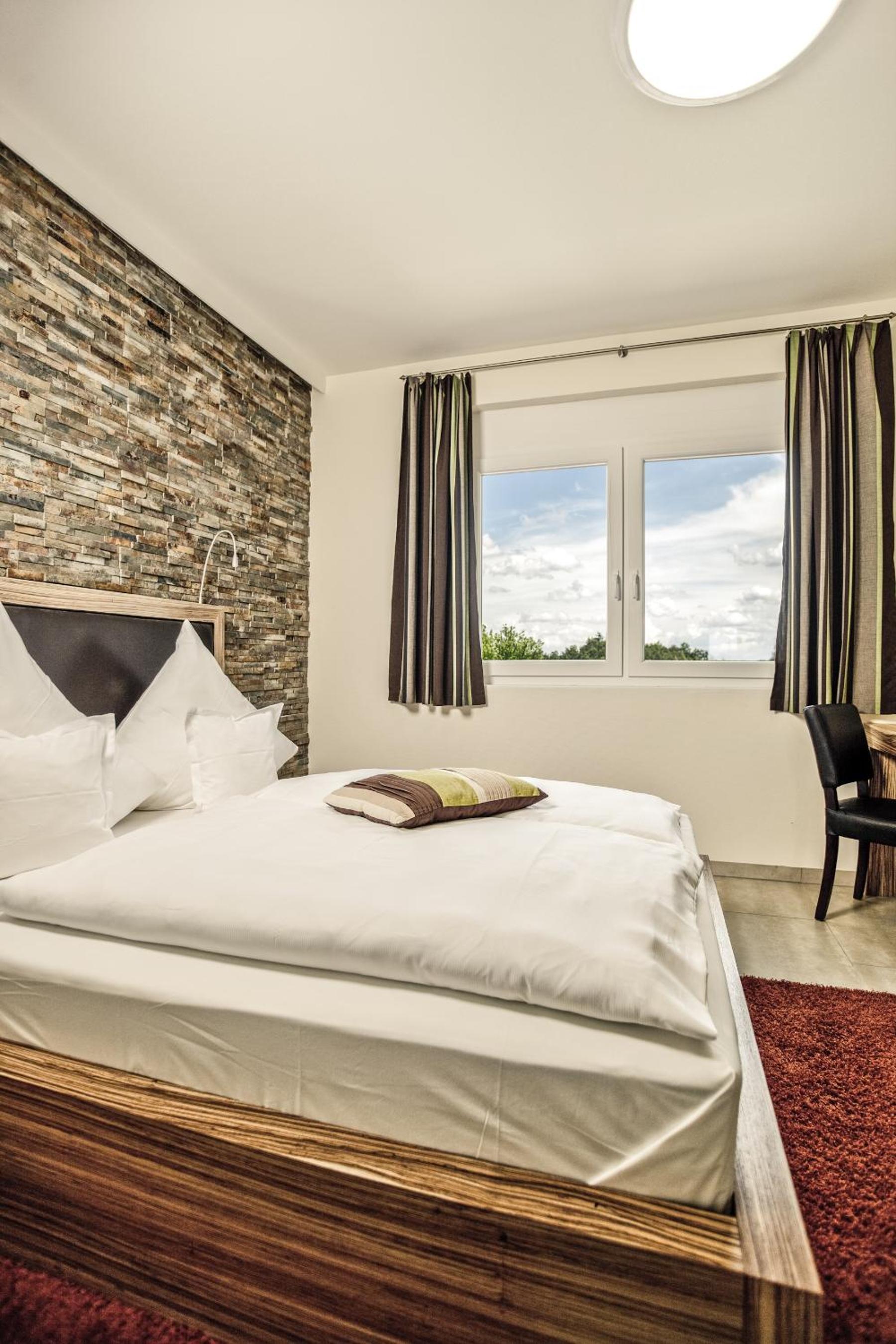 Double Room - Photo 3