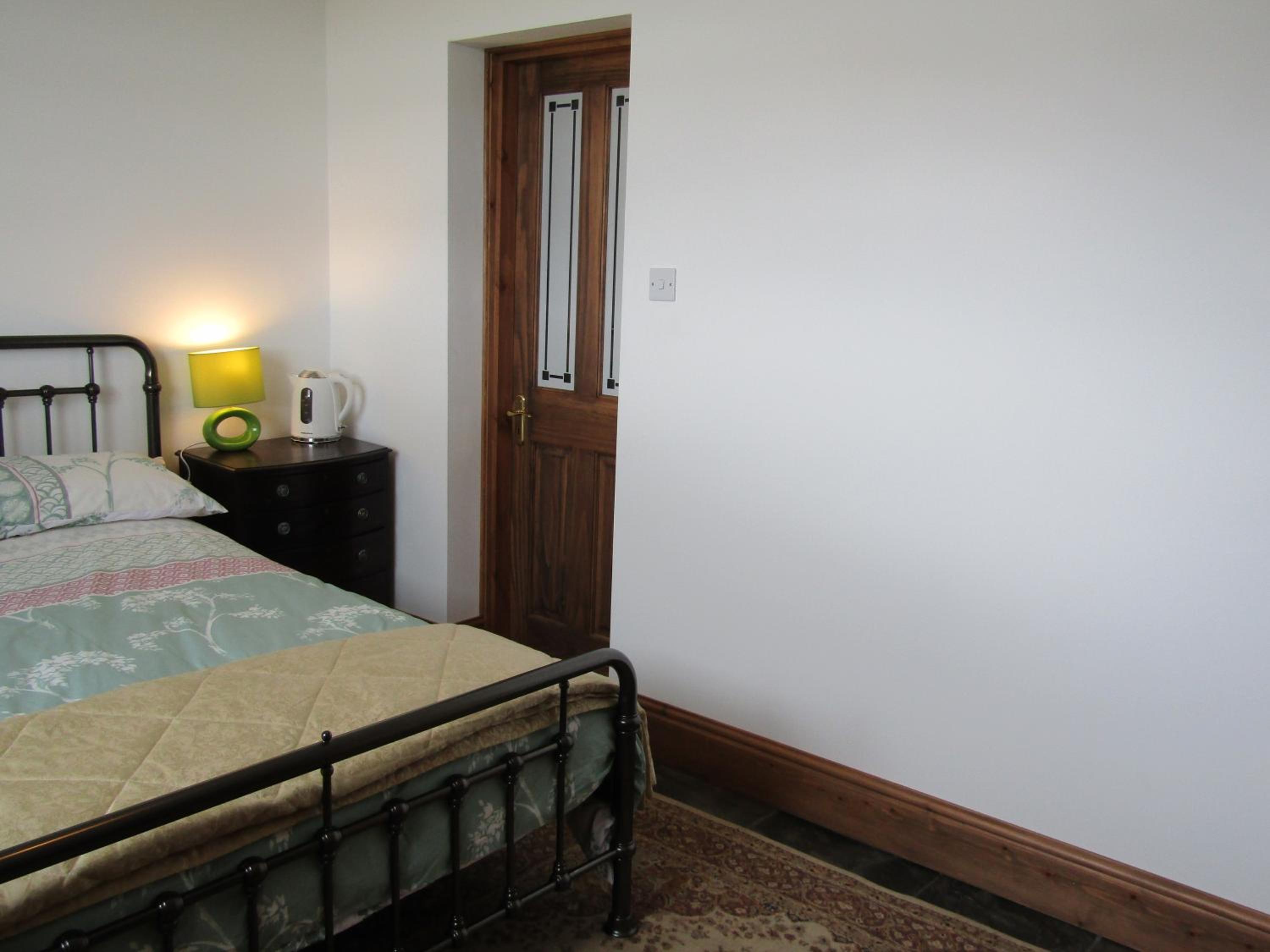 Double Room with Private Bathroom - Photo 22