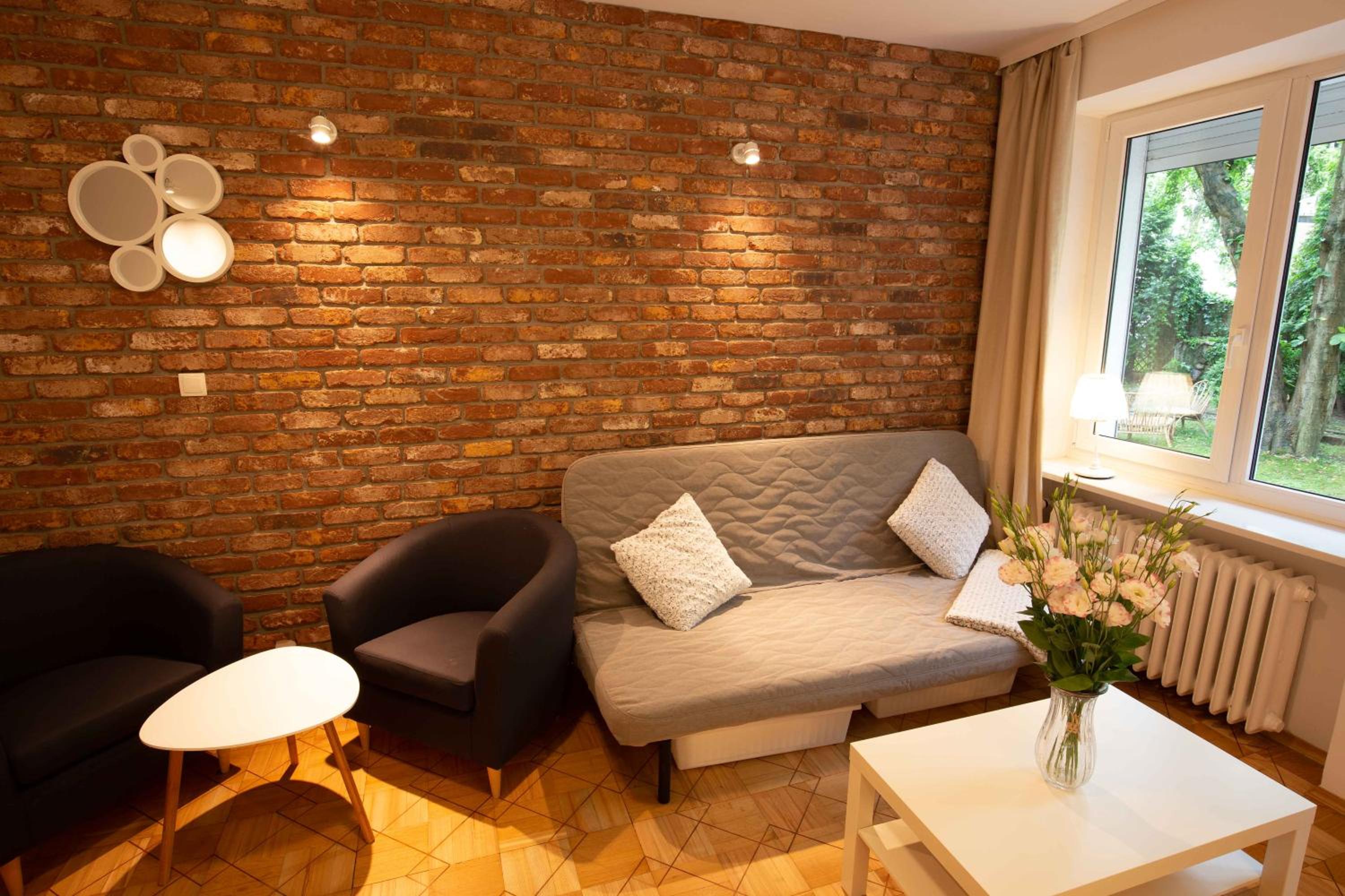 Apartment - Ground Floor - Photo 1