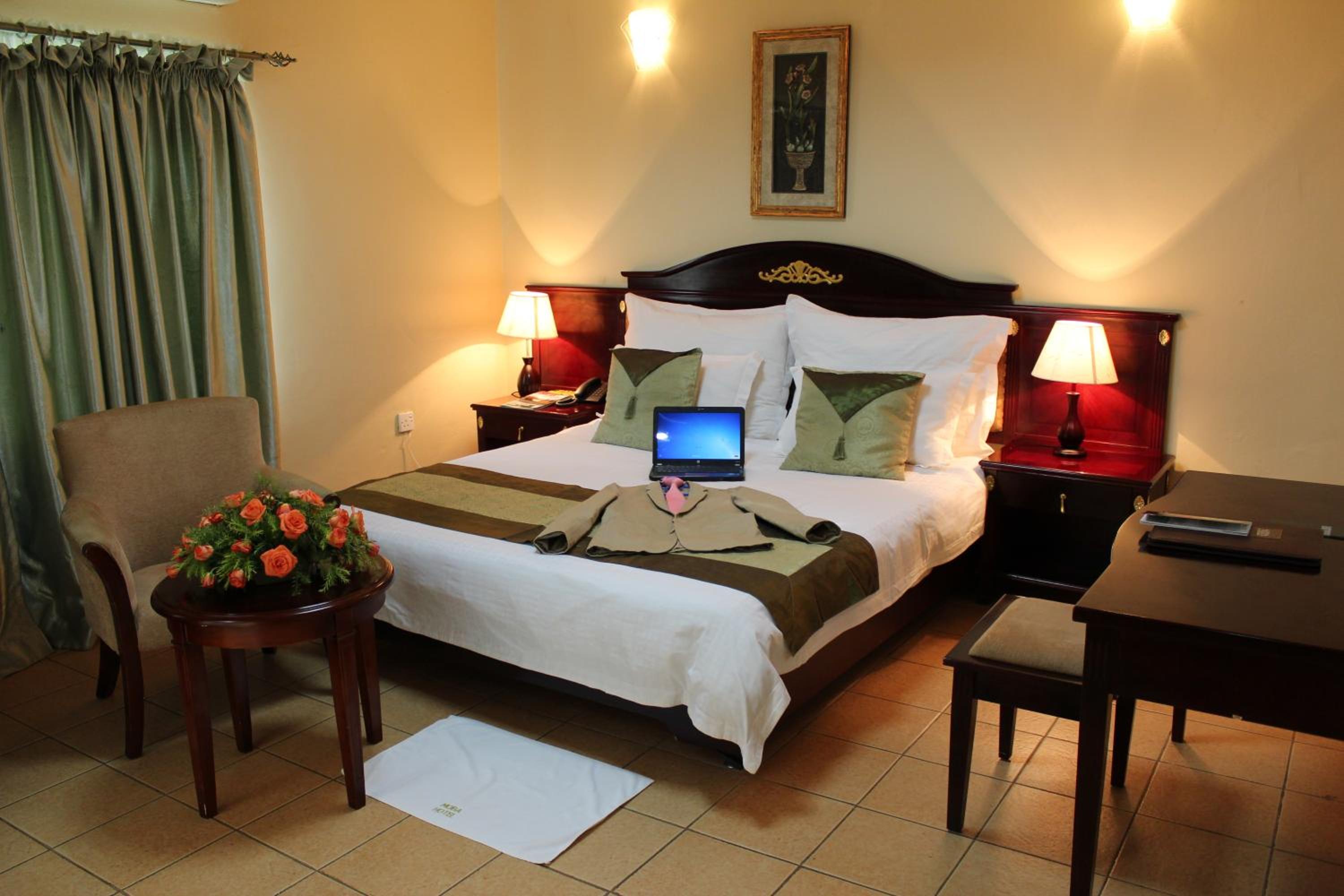 Deluxe Queen Room photo 3