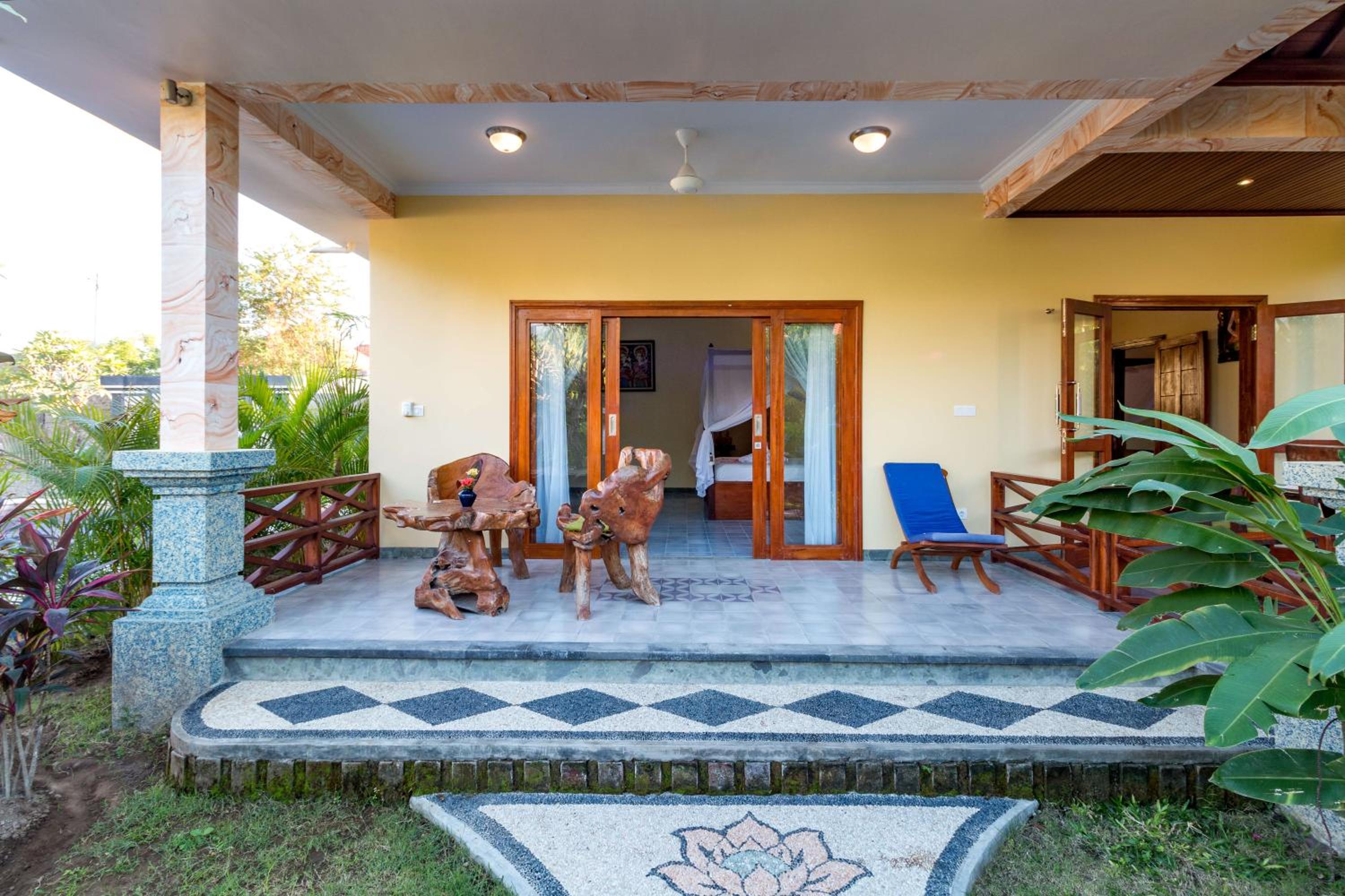 Villa with Garden View - Photo 34