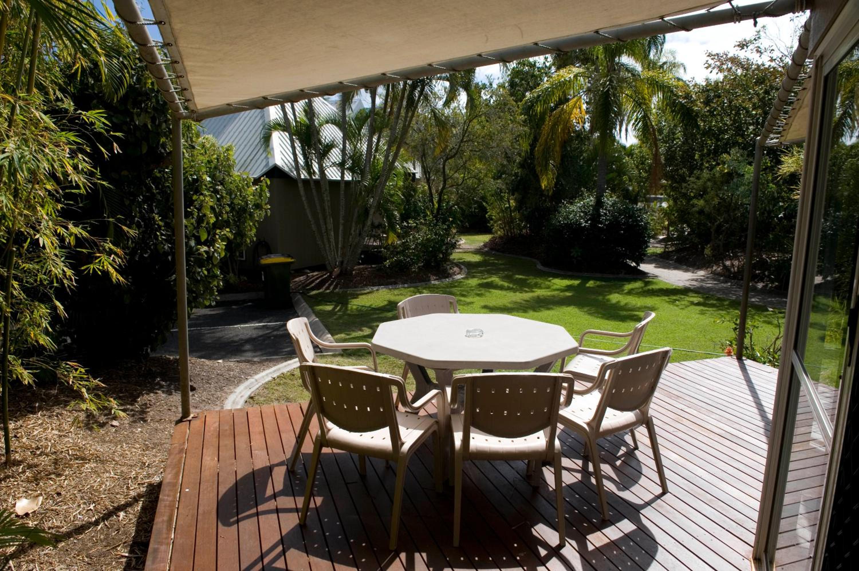 Large Eco Villa - Photo 8
