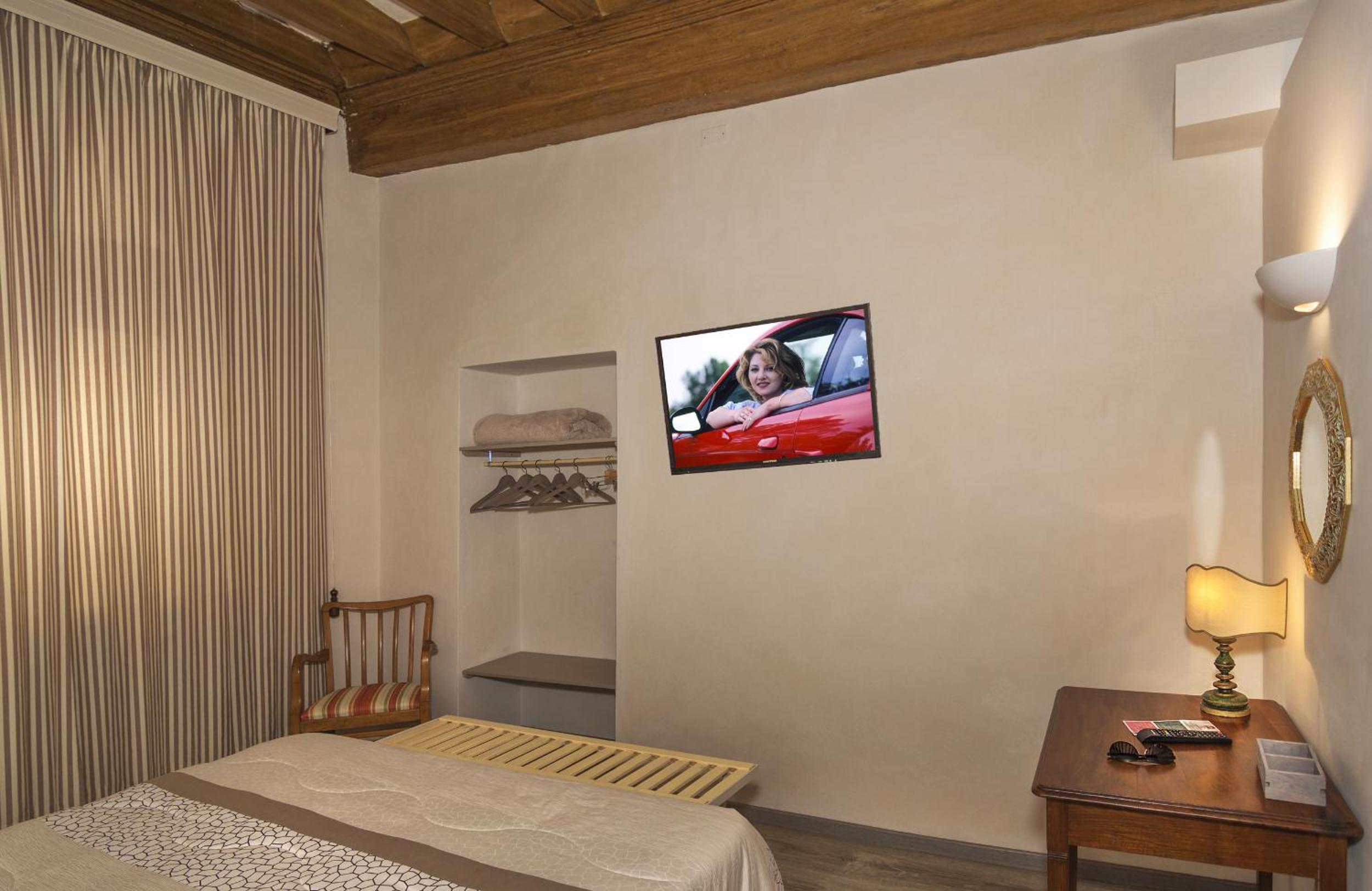 Triple Room - Photo 6