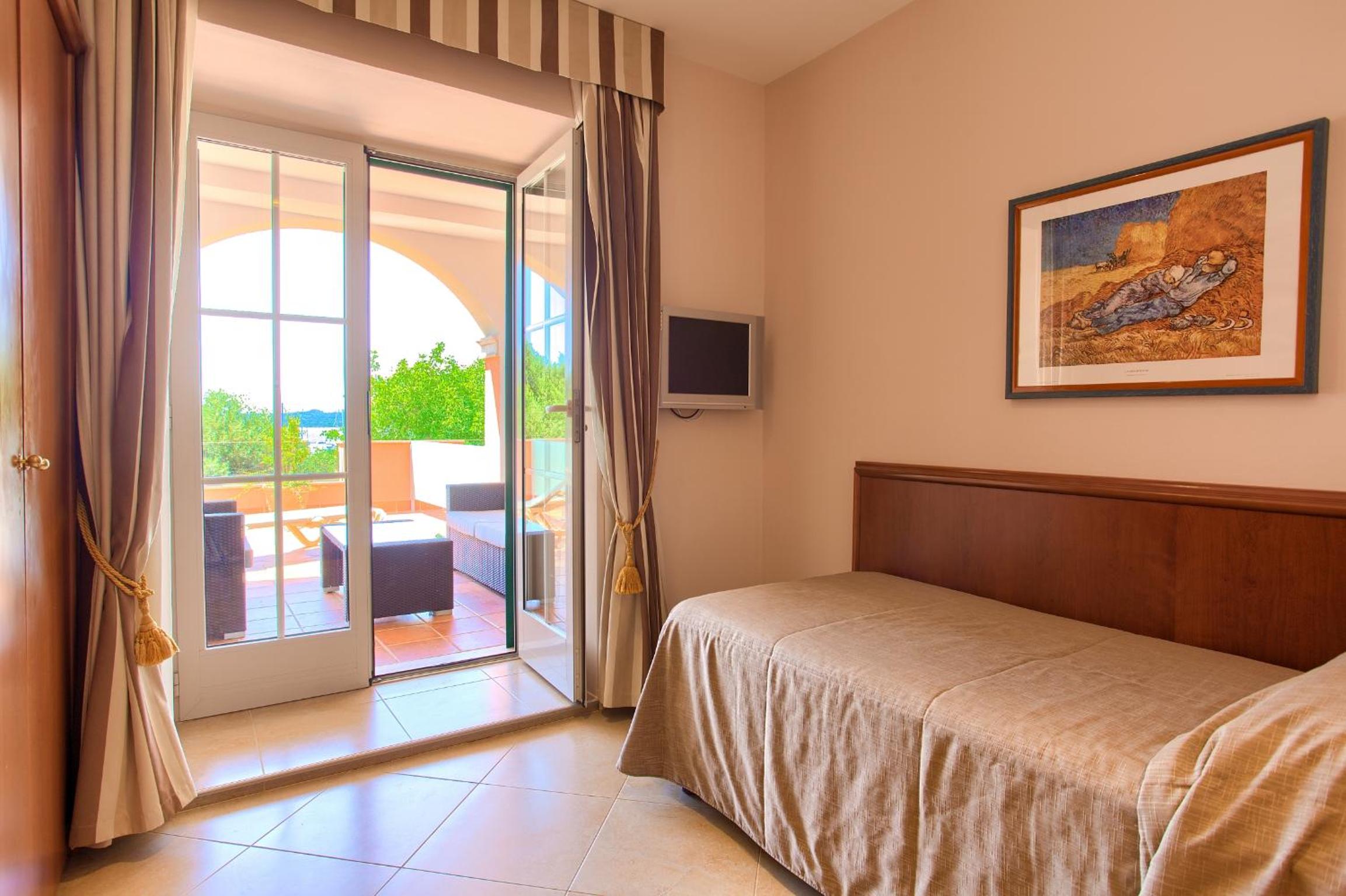 Single Room photo 3