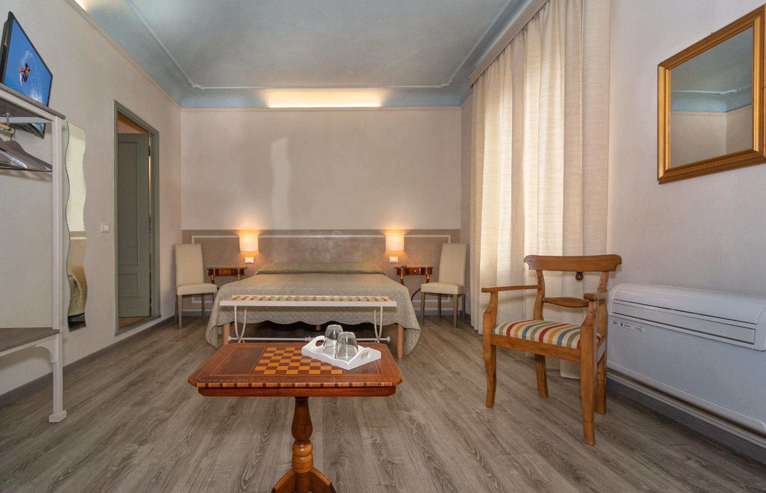 Quadruple Room - Photo 3