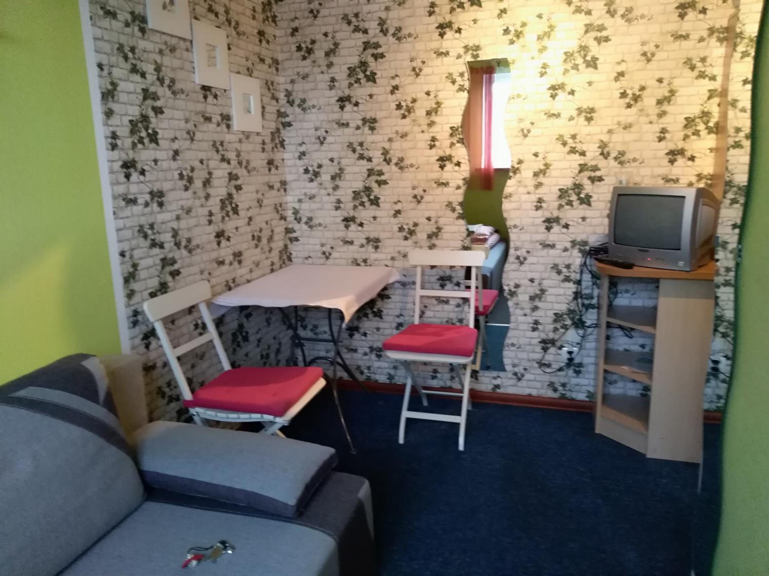 Single Room with Bathroom photo 2