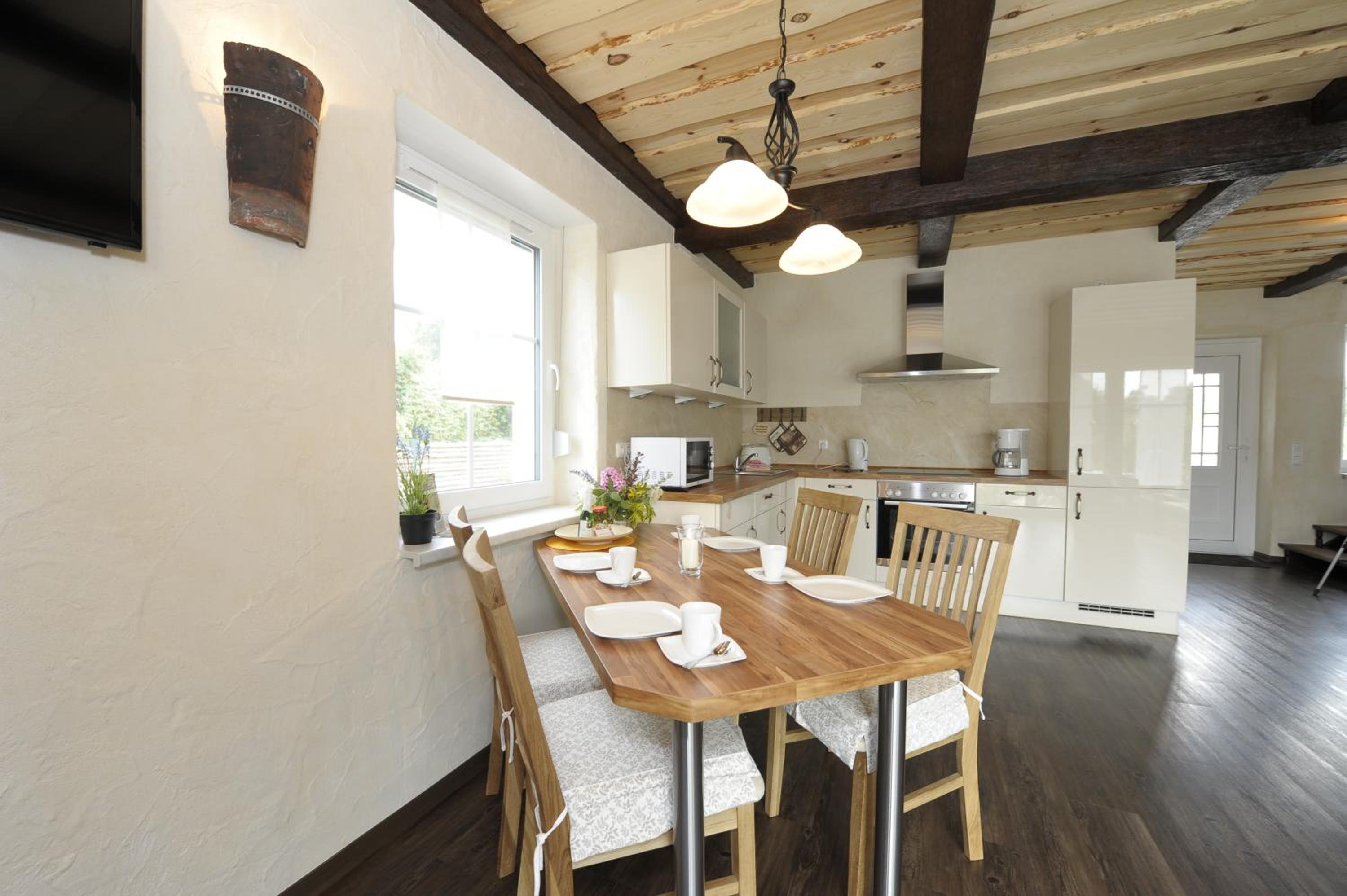 Apartment - Split Level photo 2