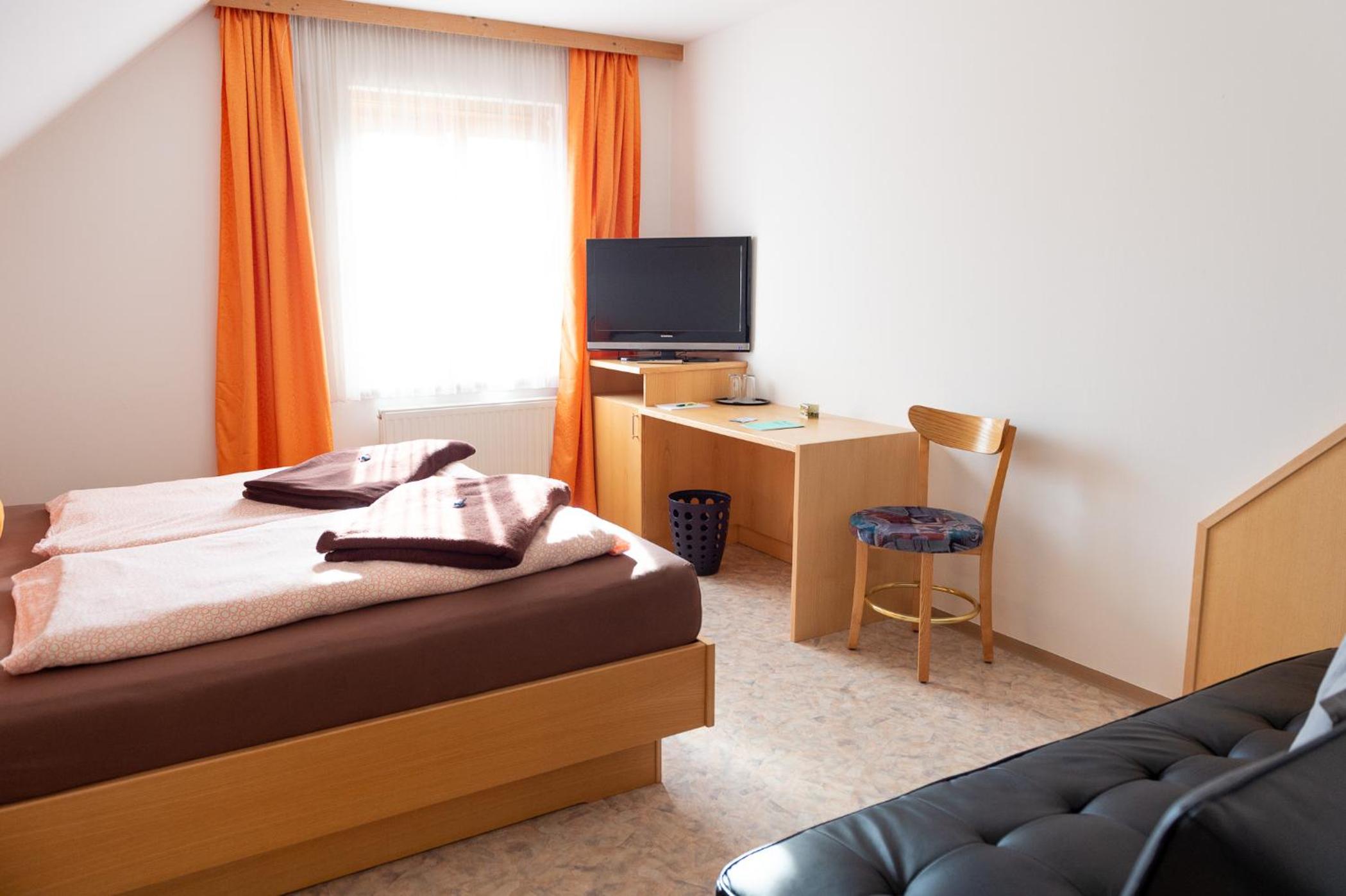 Double Room - Photo 3