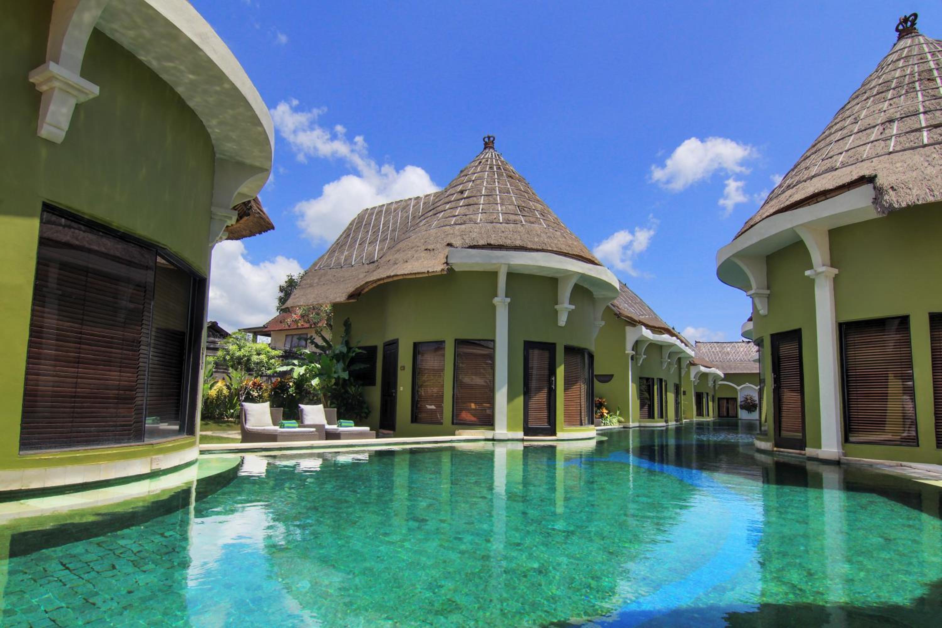 Lagoon Villa - Photo 2