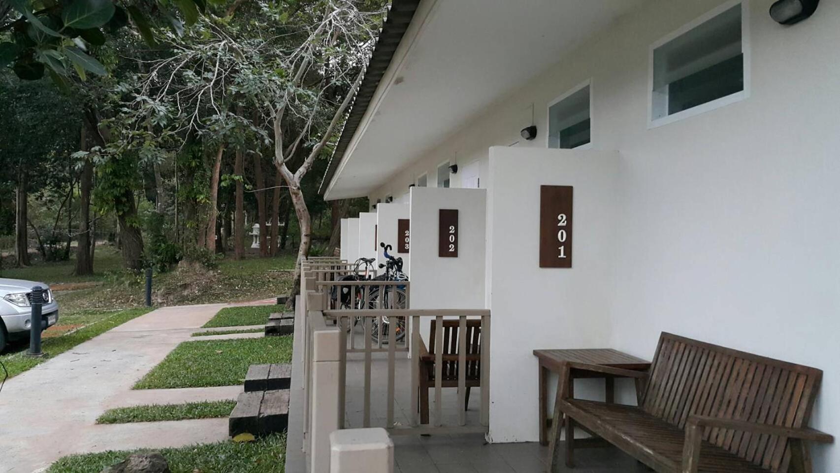 Standard Double Room - Photo 5