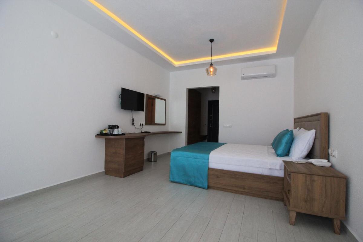 Superior King or Twin Room photo 3