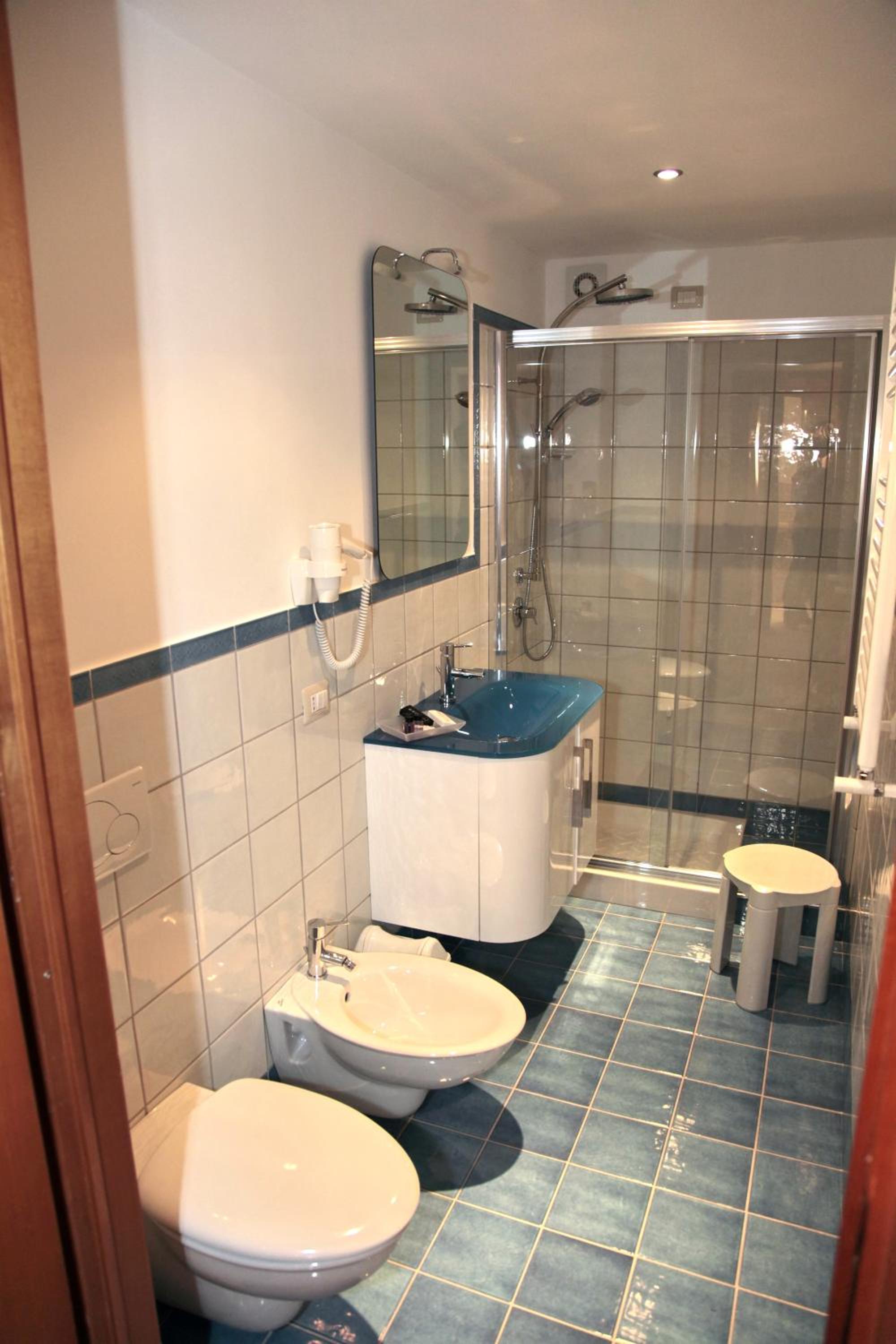 Superior Double or Twin Room - Photo 14