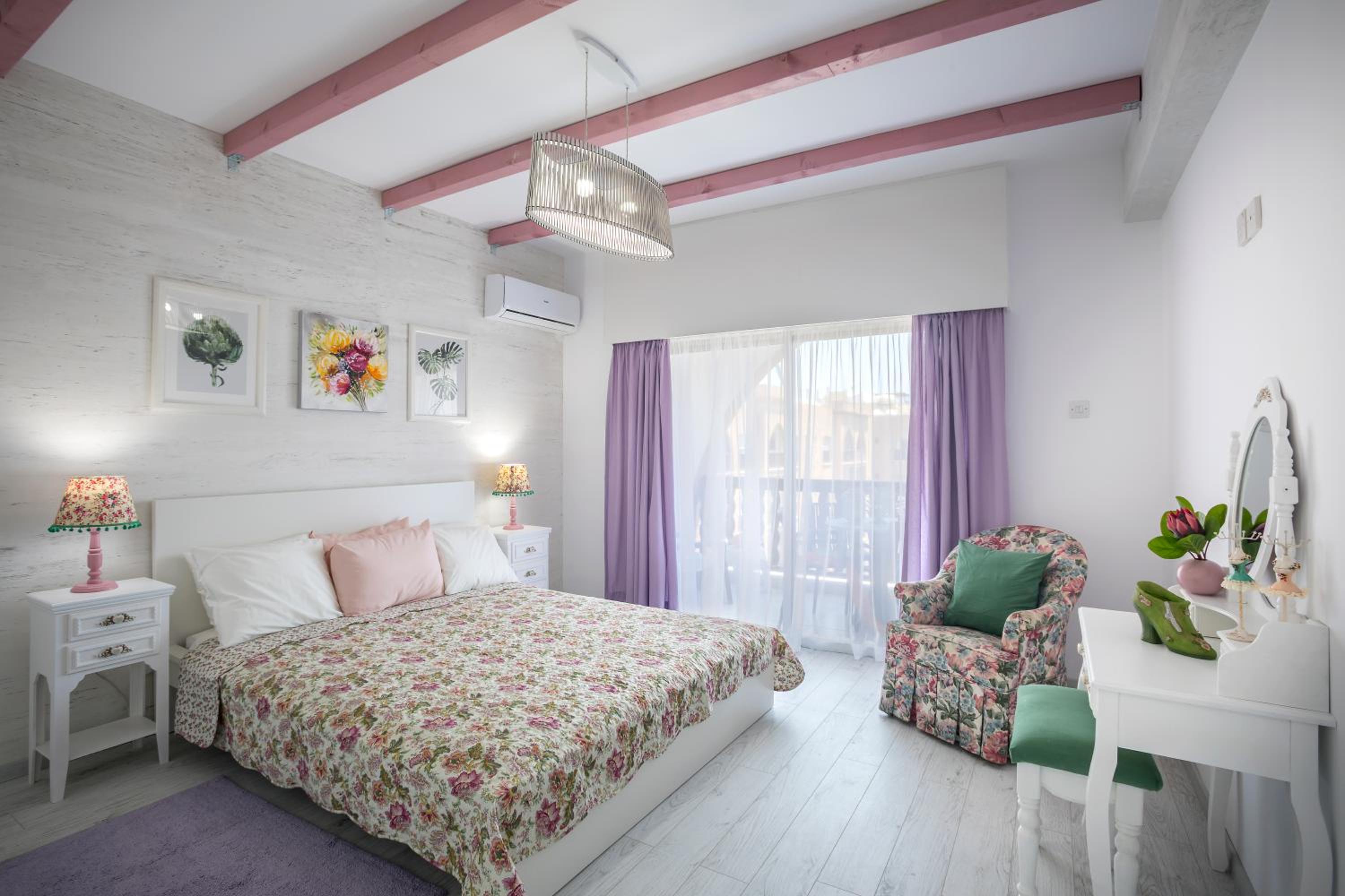 Hipster Two Bedroom Apartment D418 - Photo 24
