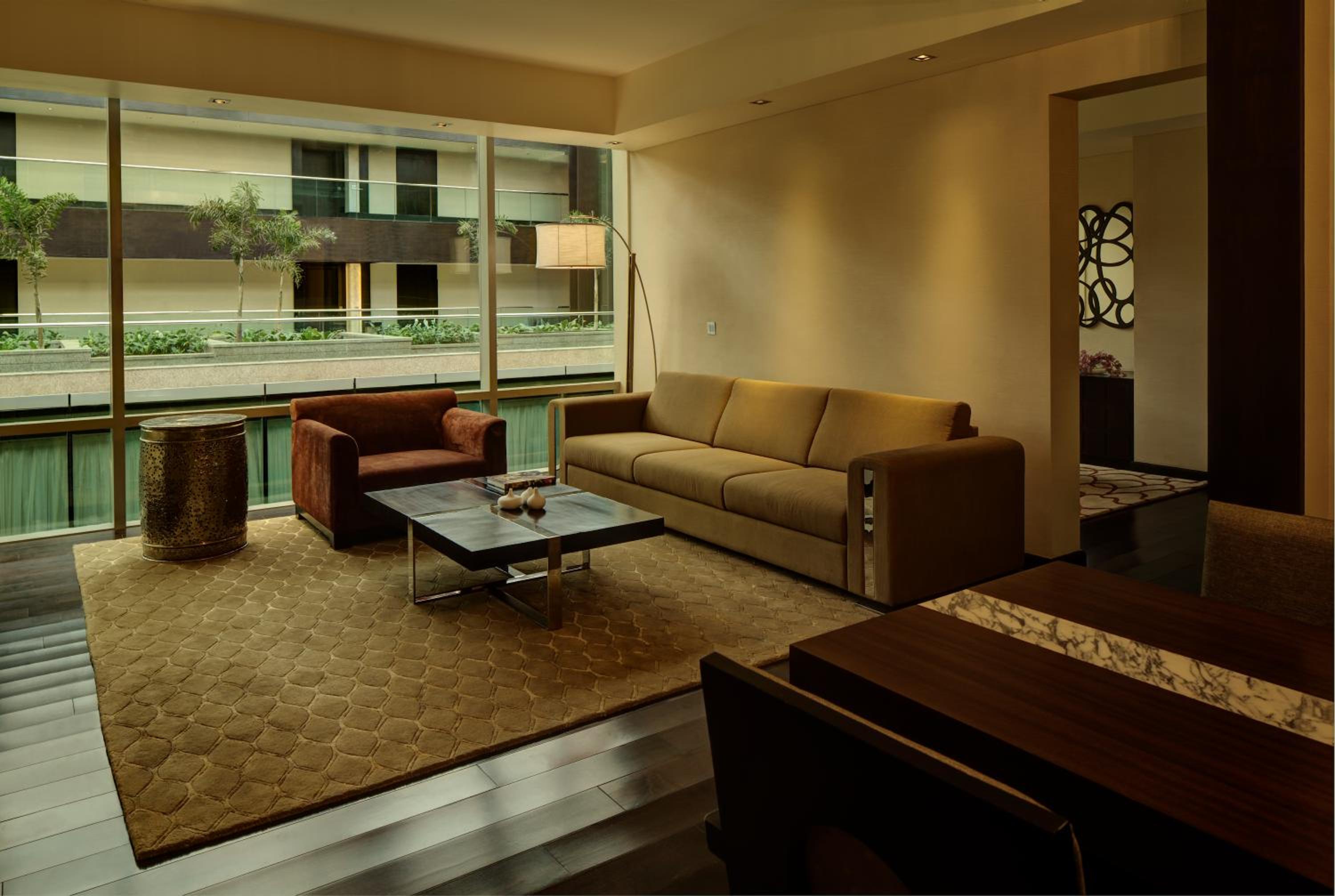One-Bedroom Deluxe Apartment