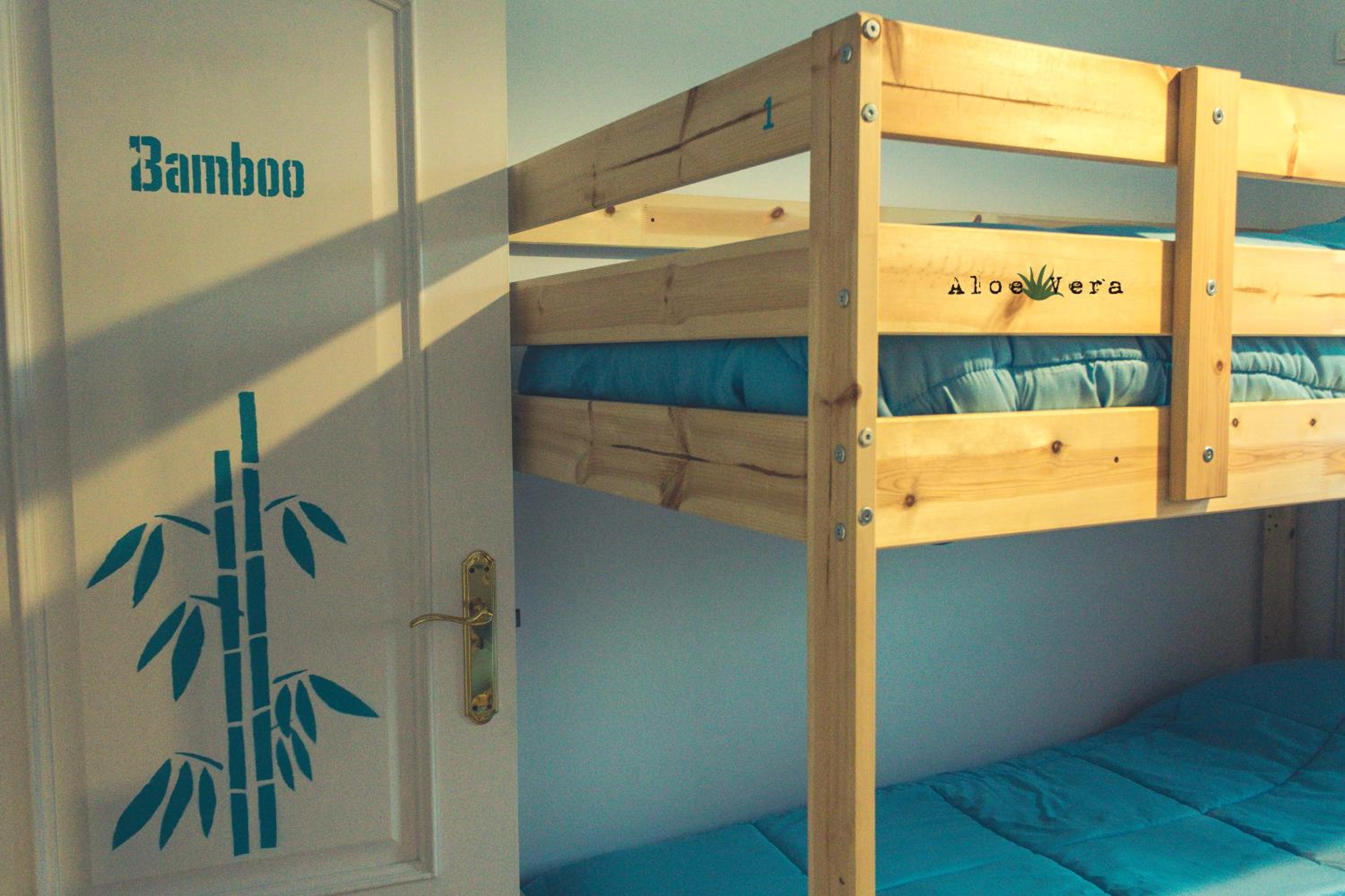 Single Bed in Dormitory Room photo 3