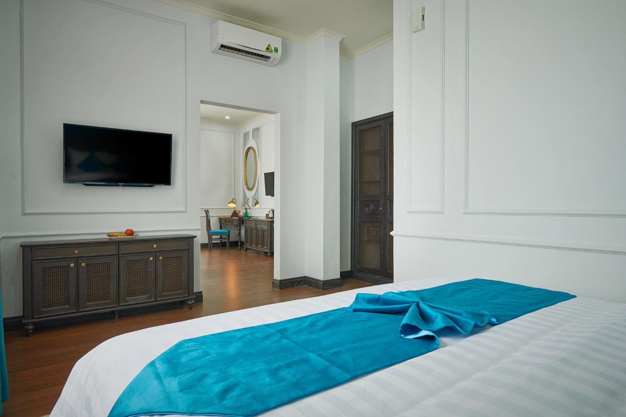 King Suite photo 3