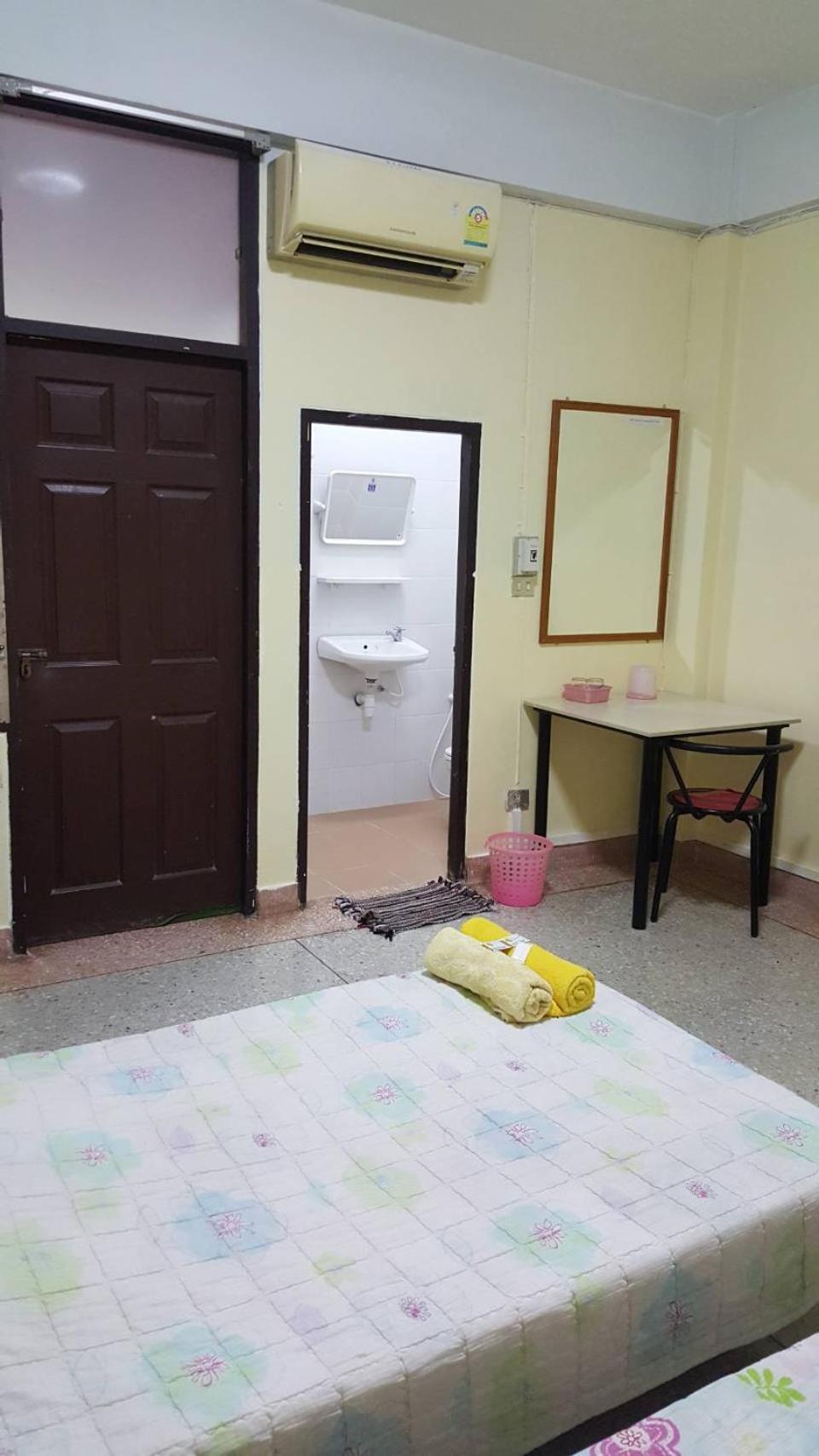 Standard Twin Room photo 3