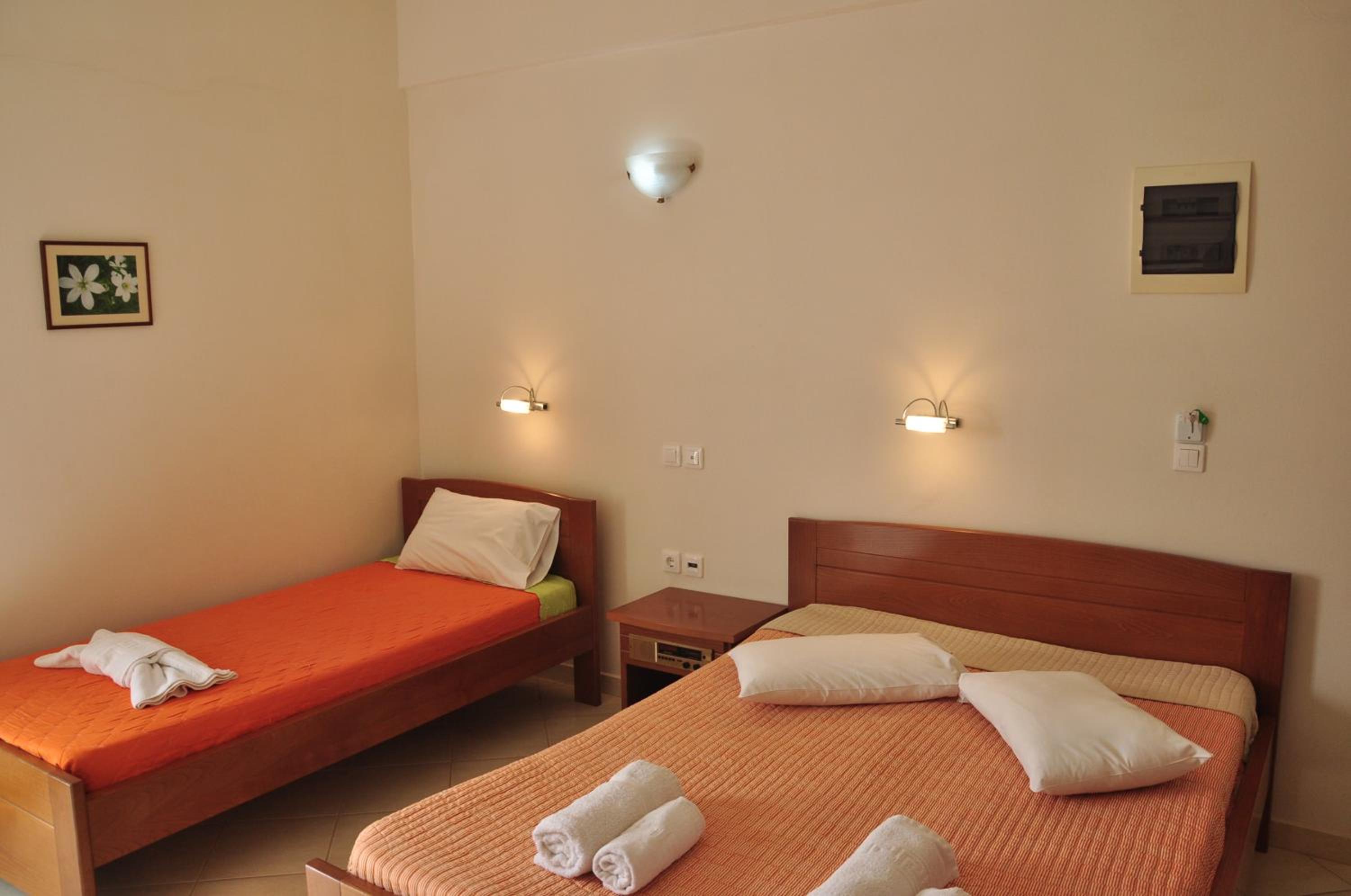 Triple Room - Photo 6