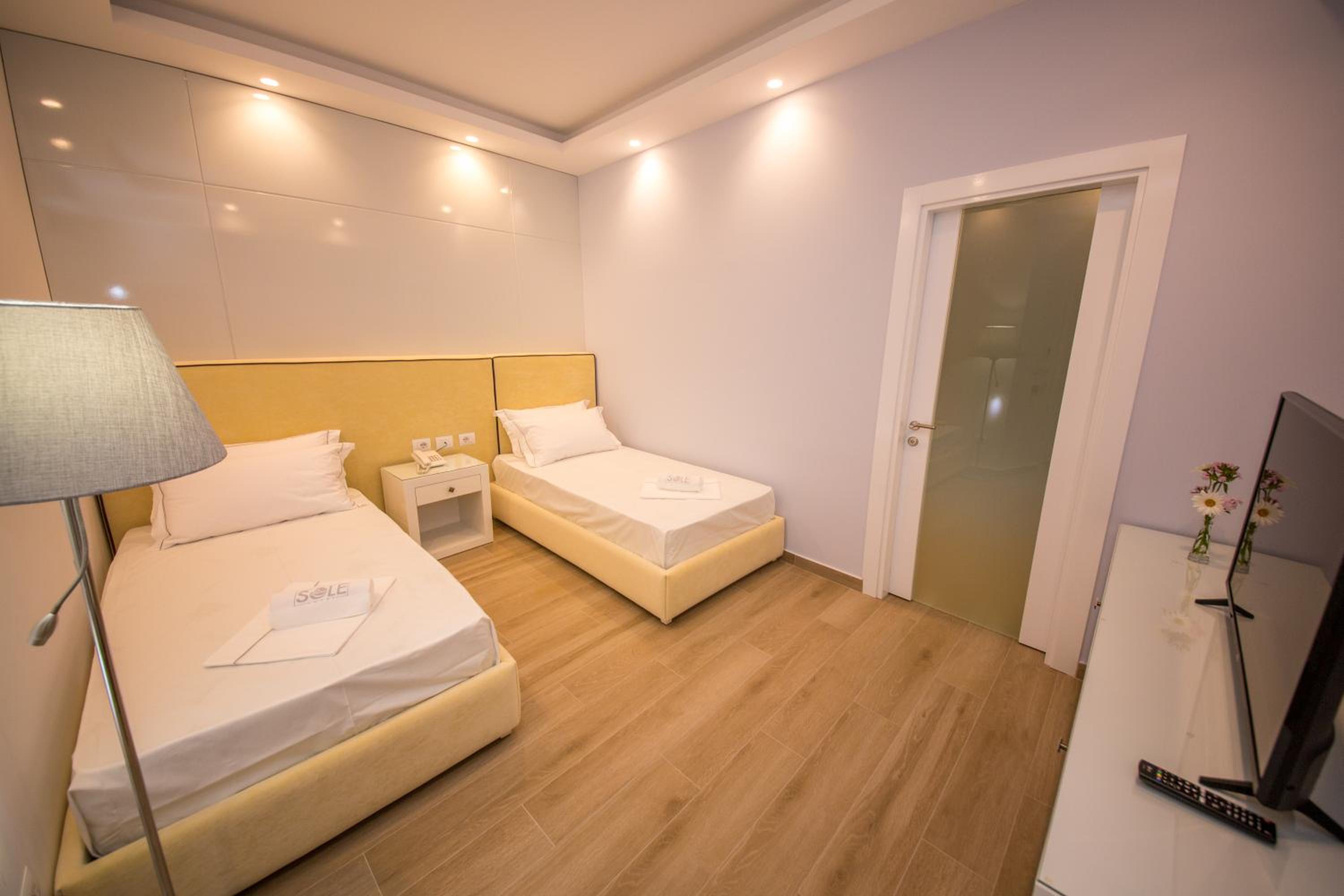 Deluxe Family Suite with Balcony - Ground Floor photo 3