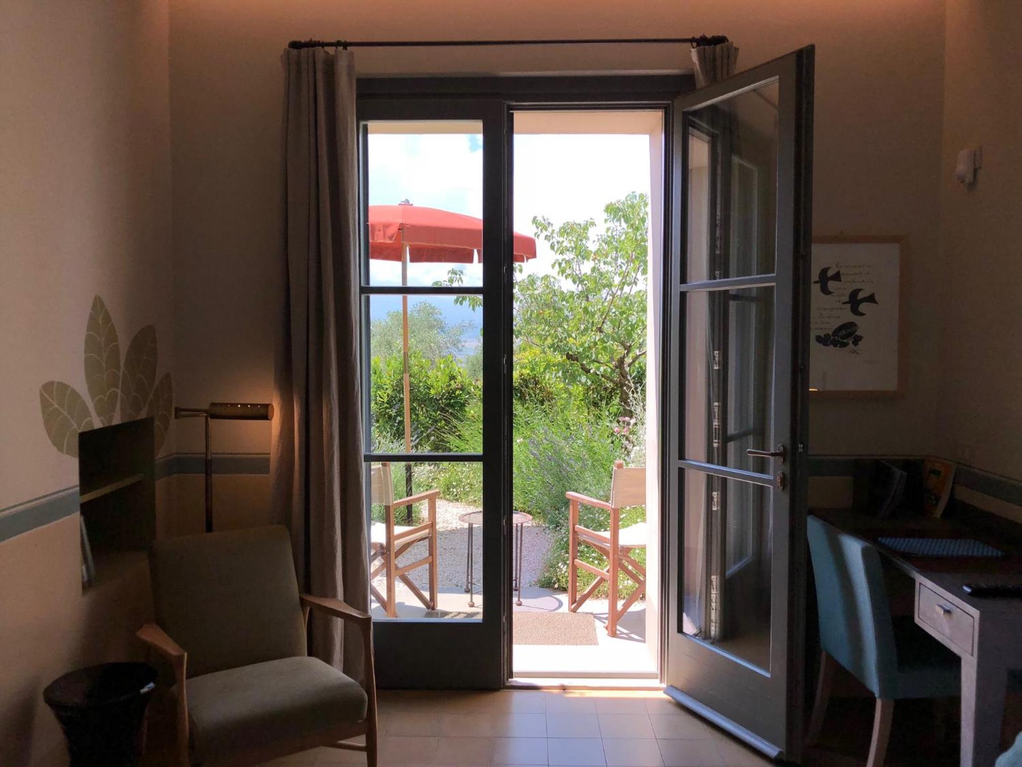 Superior Double Room With Garden photo 3
