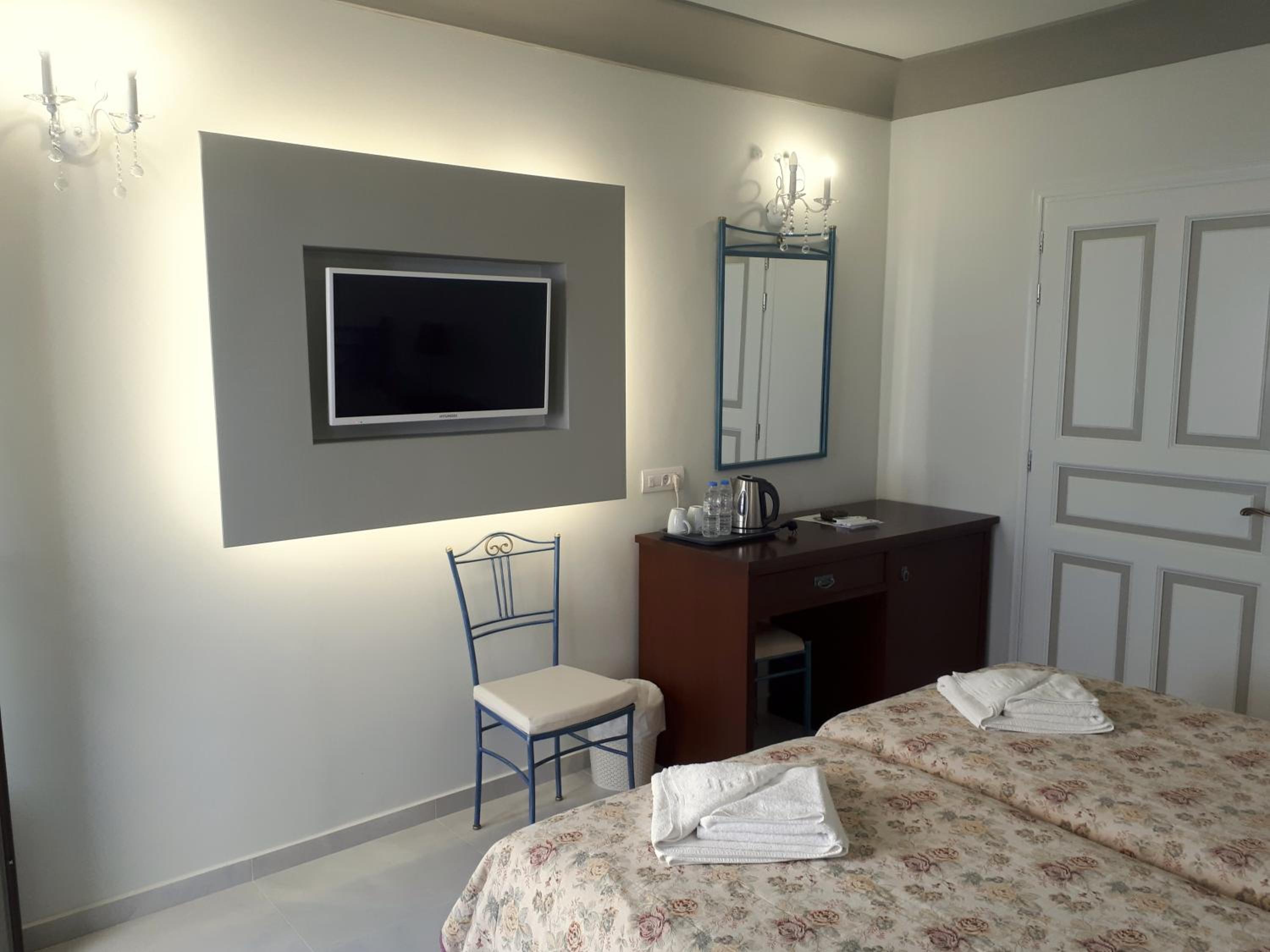 Budget Basement Twin Room with no Balcony  photo 1