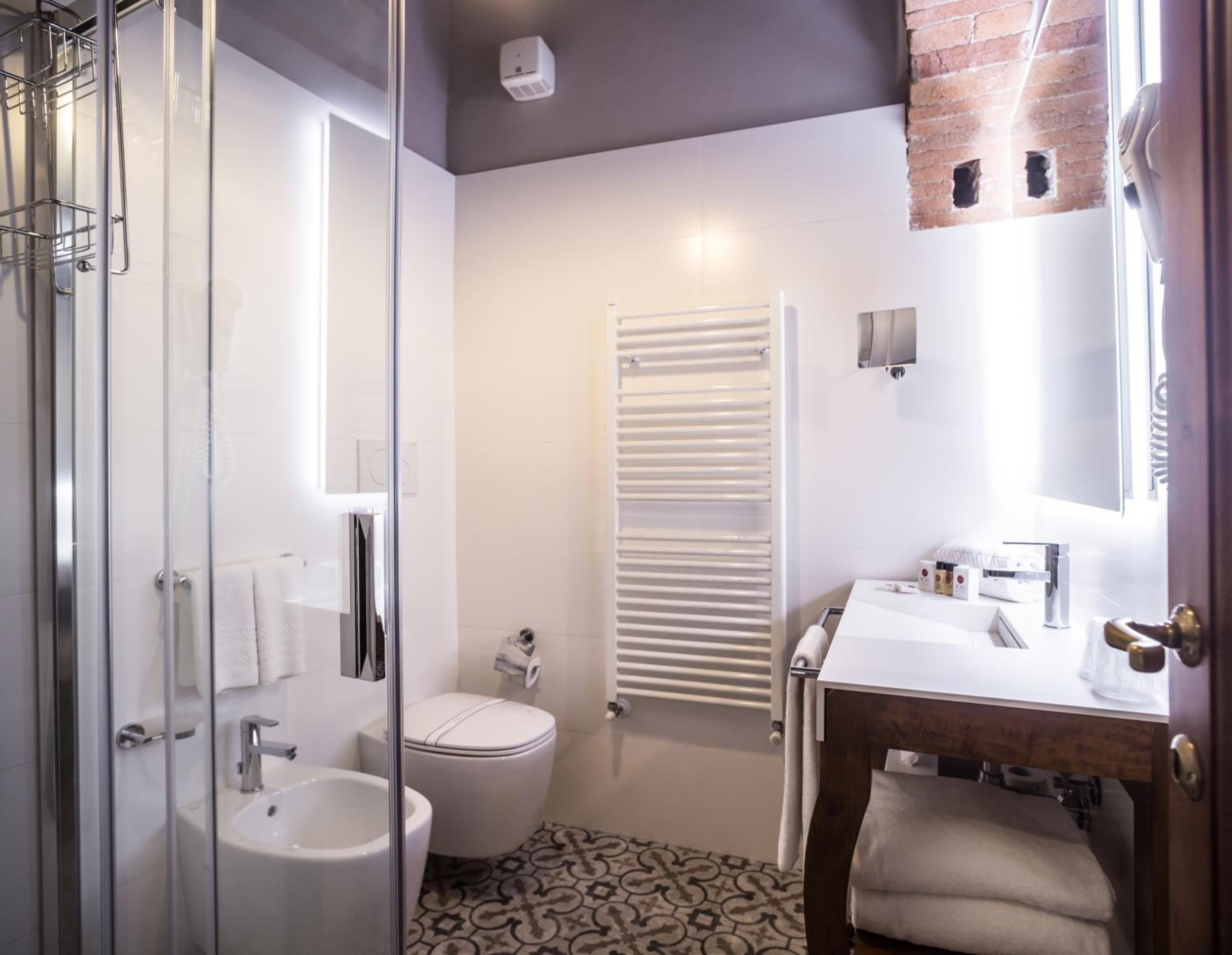 Classic Double Room - Photo 3