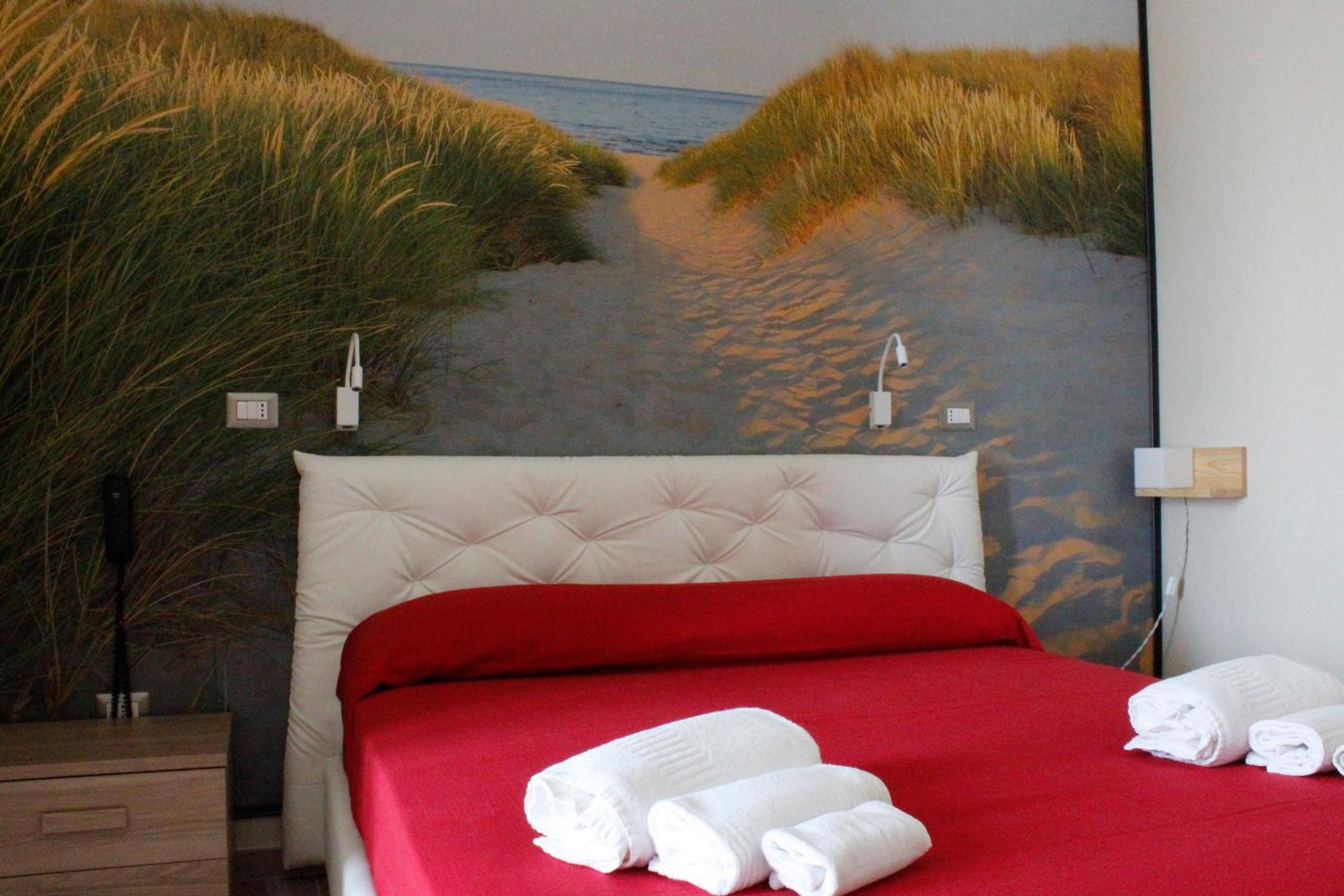 Double Room - Photo 3