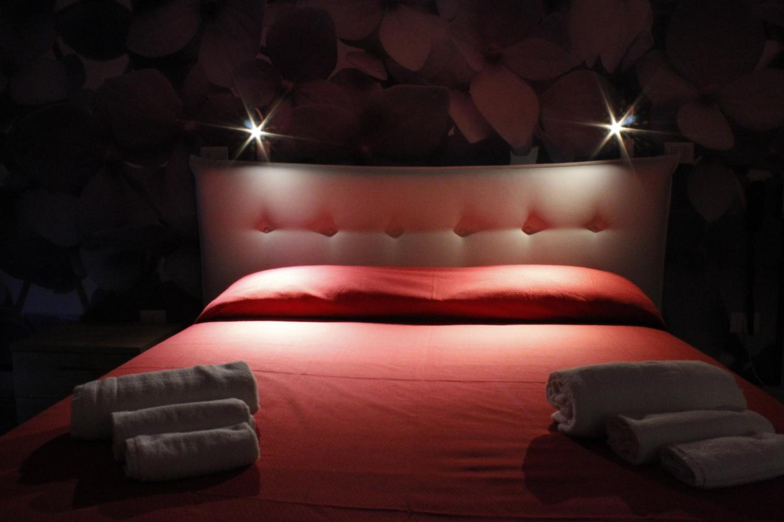 Double Room - Photo 6