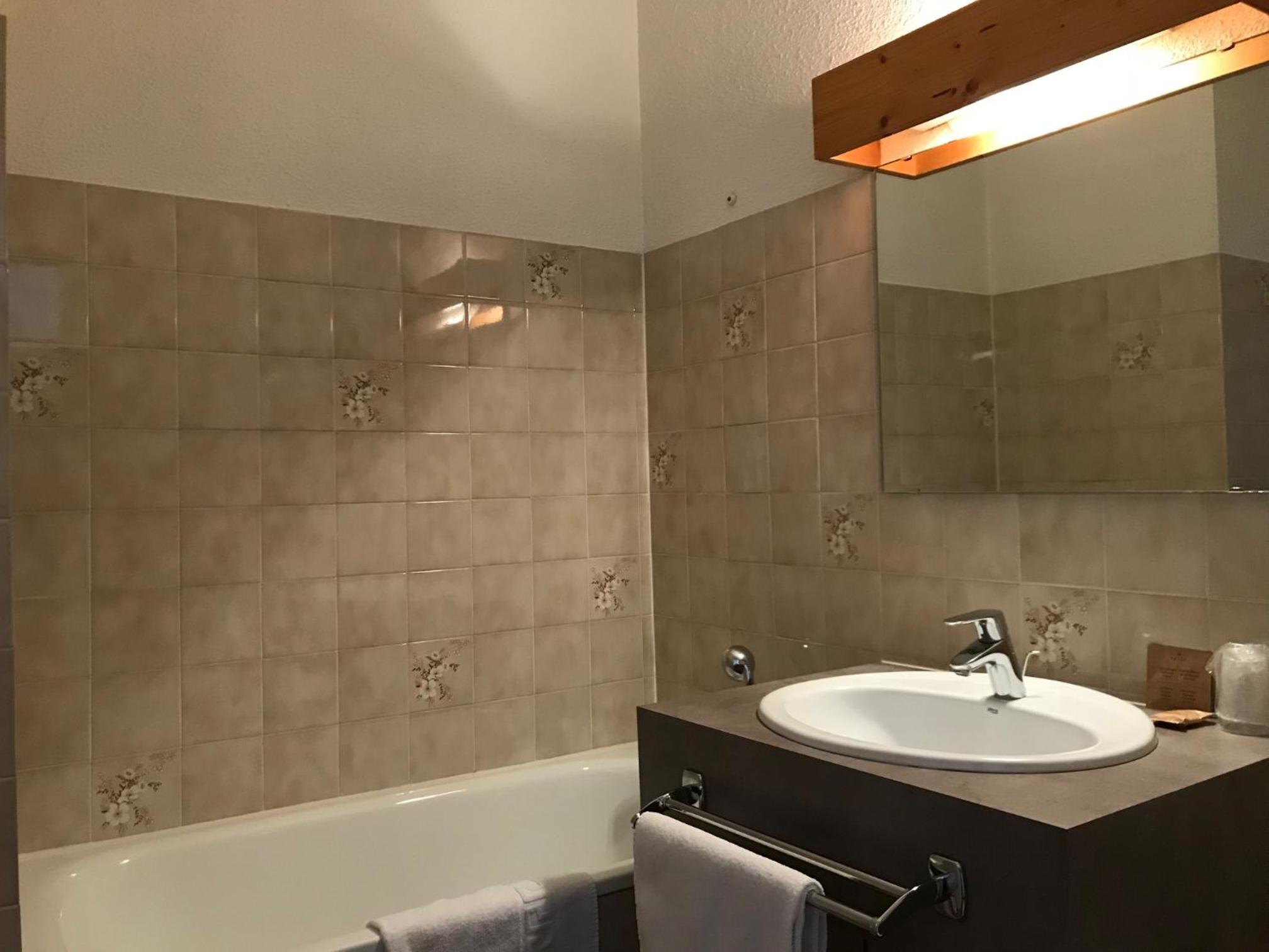 Double Room - Photo 3