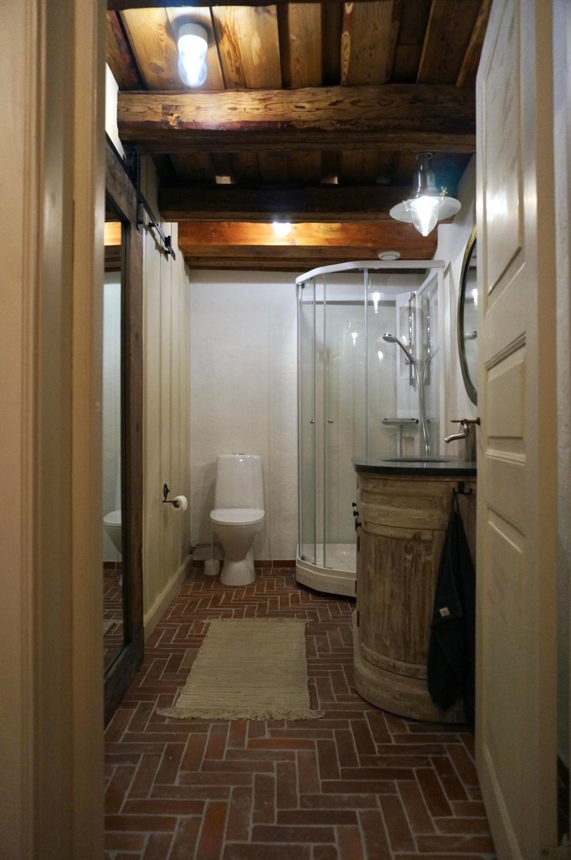 Two-Bedroom Suite in Detached building photo 2