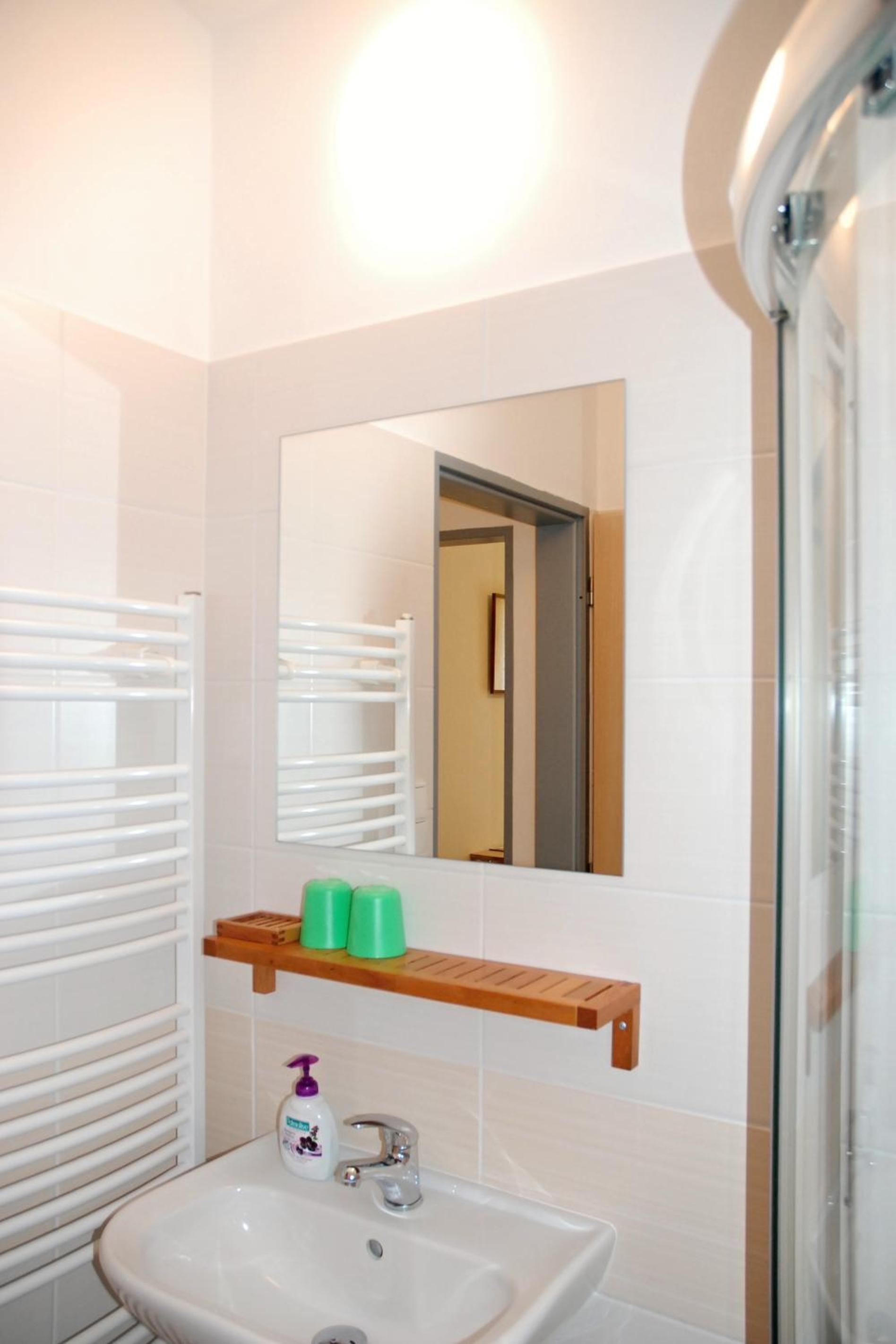 Triple Room - Photo 11