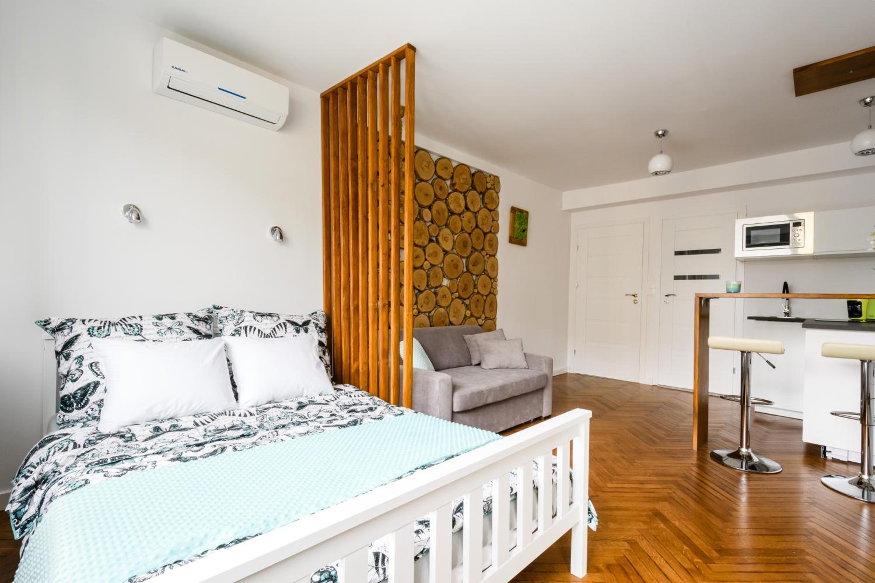 Studio Apartment - Photo 4