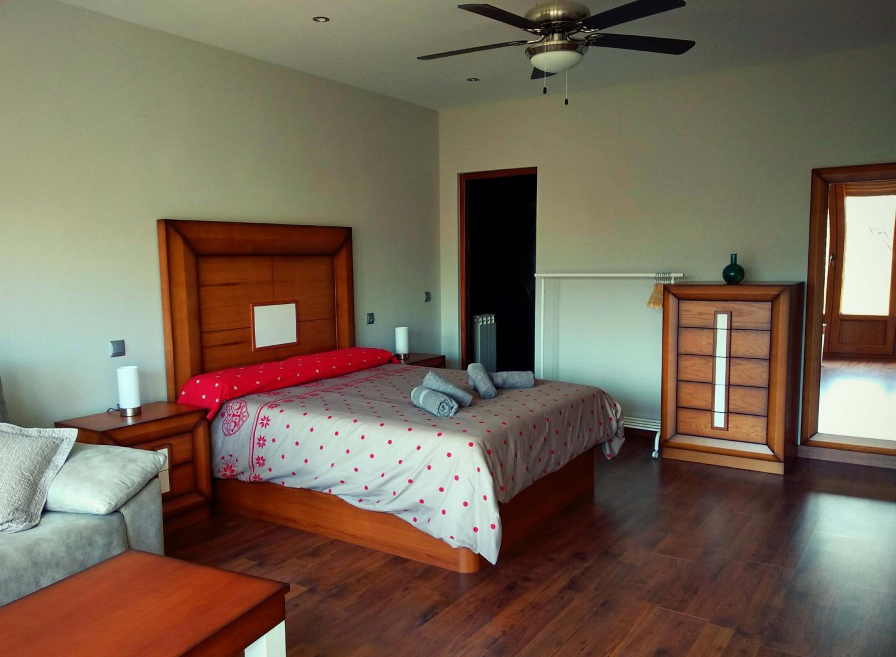 Casa de tres habitaciones