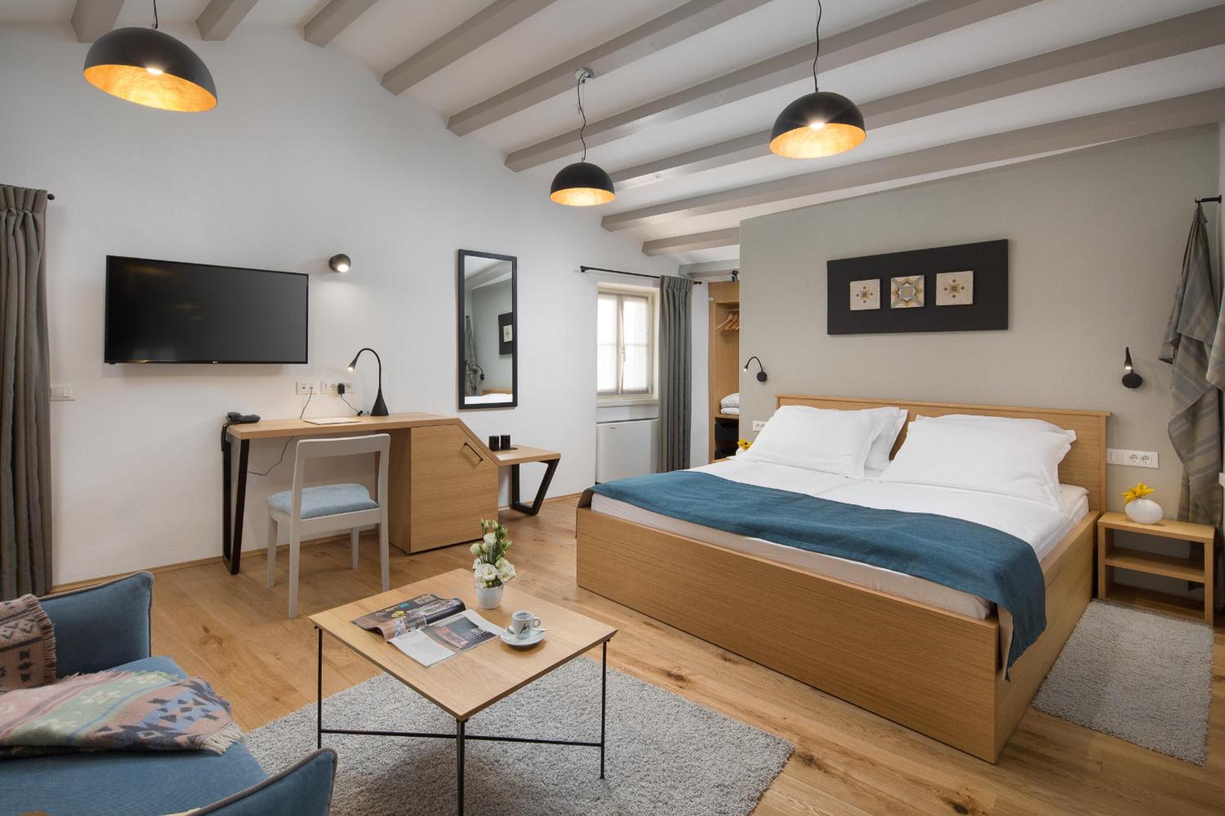 Suite with Spa Bath