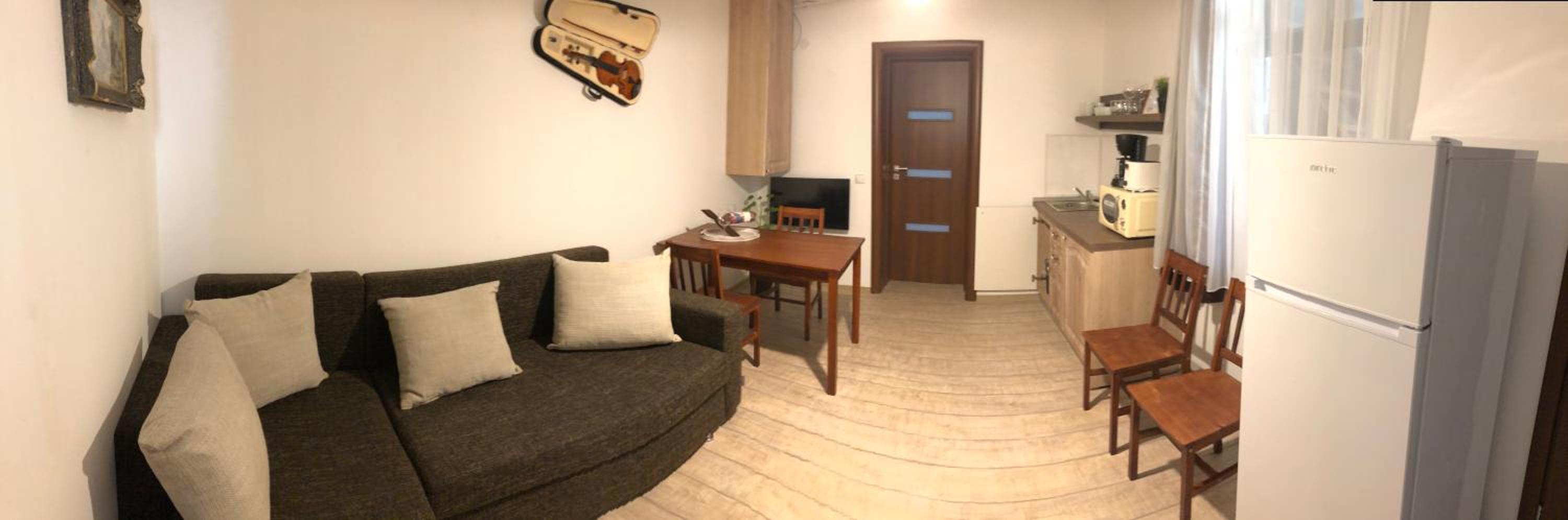 One-Bedroom Apartment - Photo 14