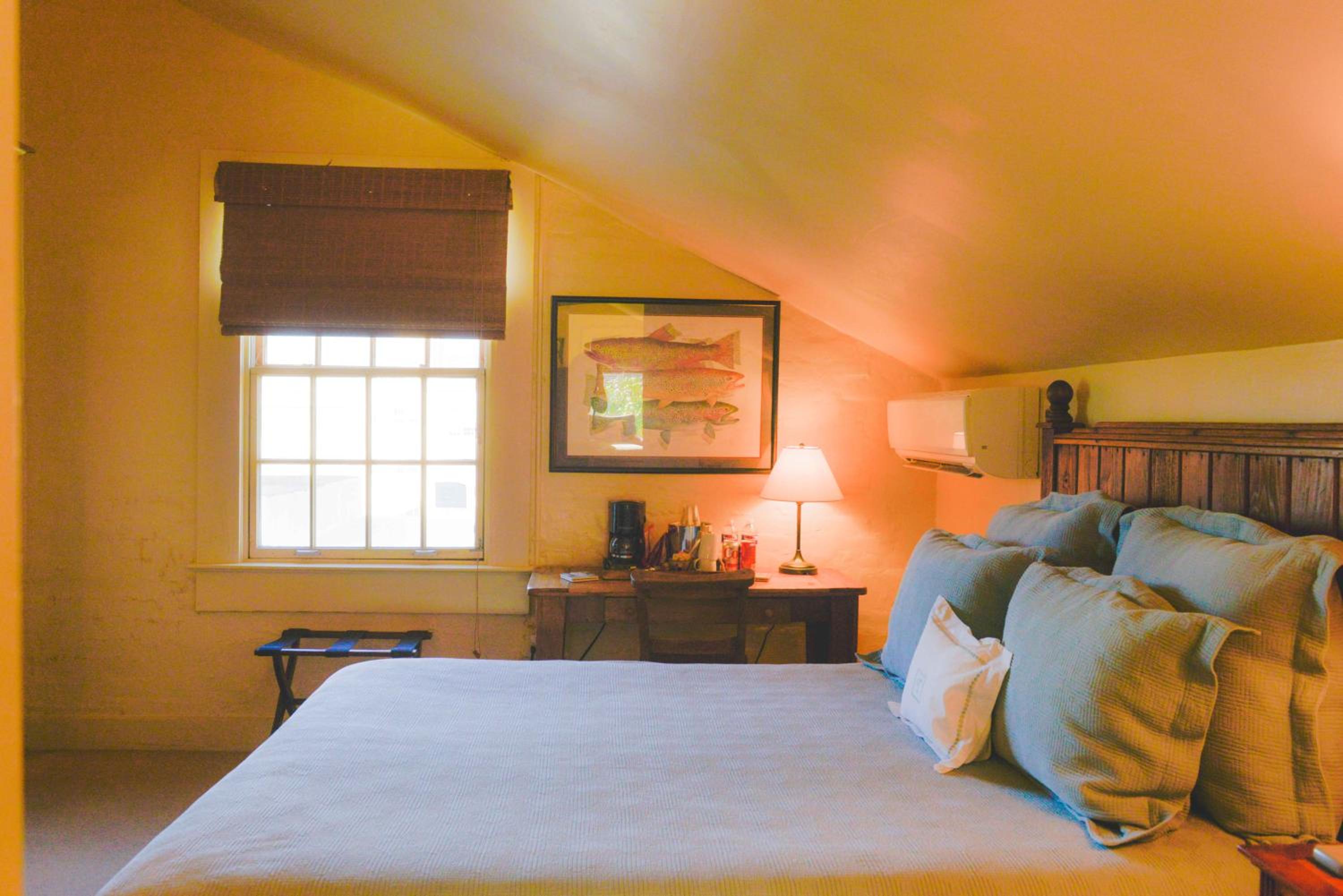 Queen Room - Photo 1
